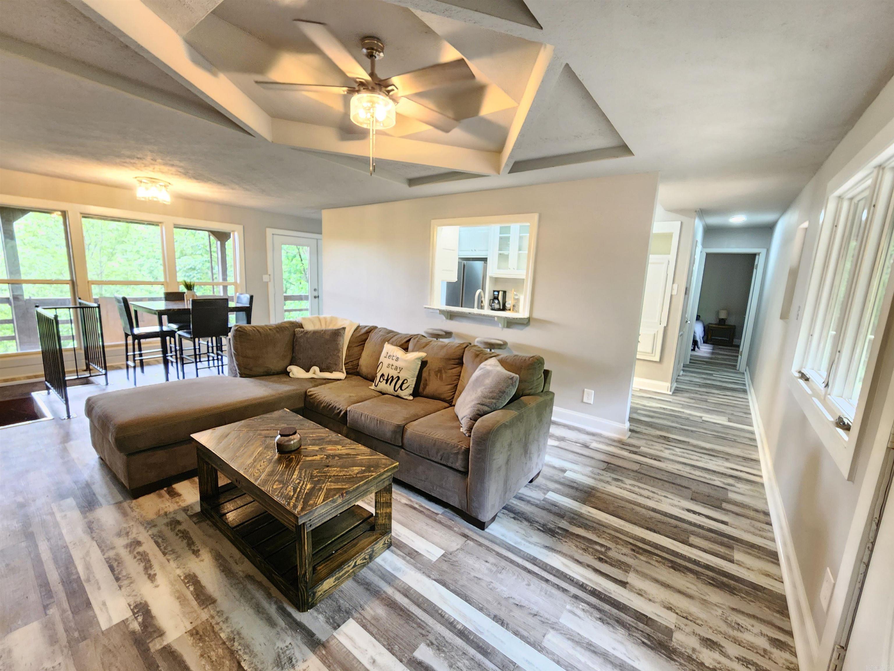 211  Burnt Rock Falls  Fairfield Bay, AR
