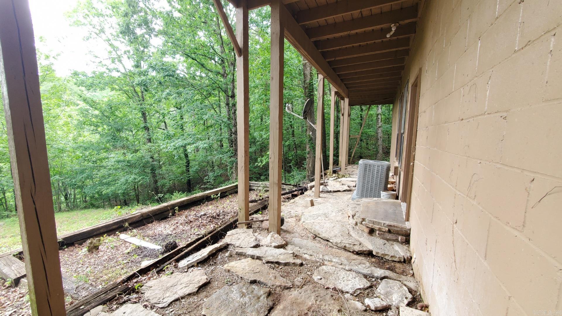 211  Burnt Rock Falls  Fairfield Bay, AR