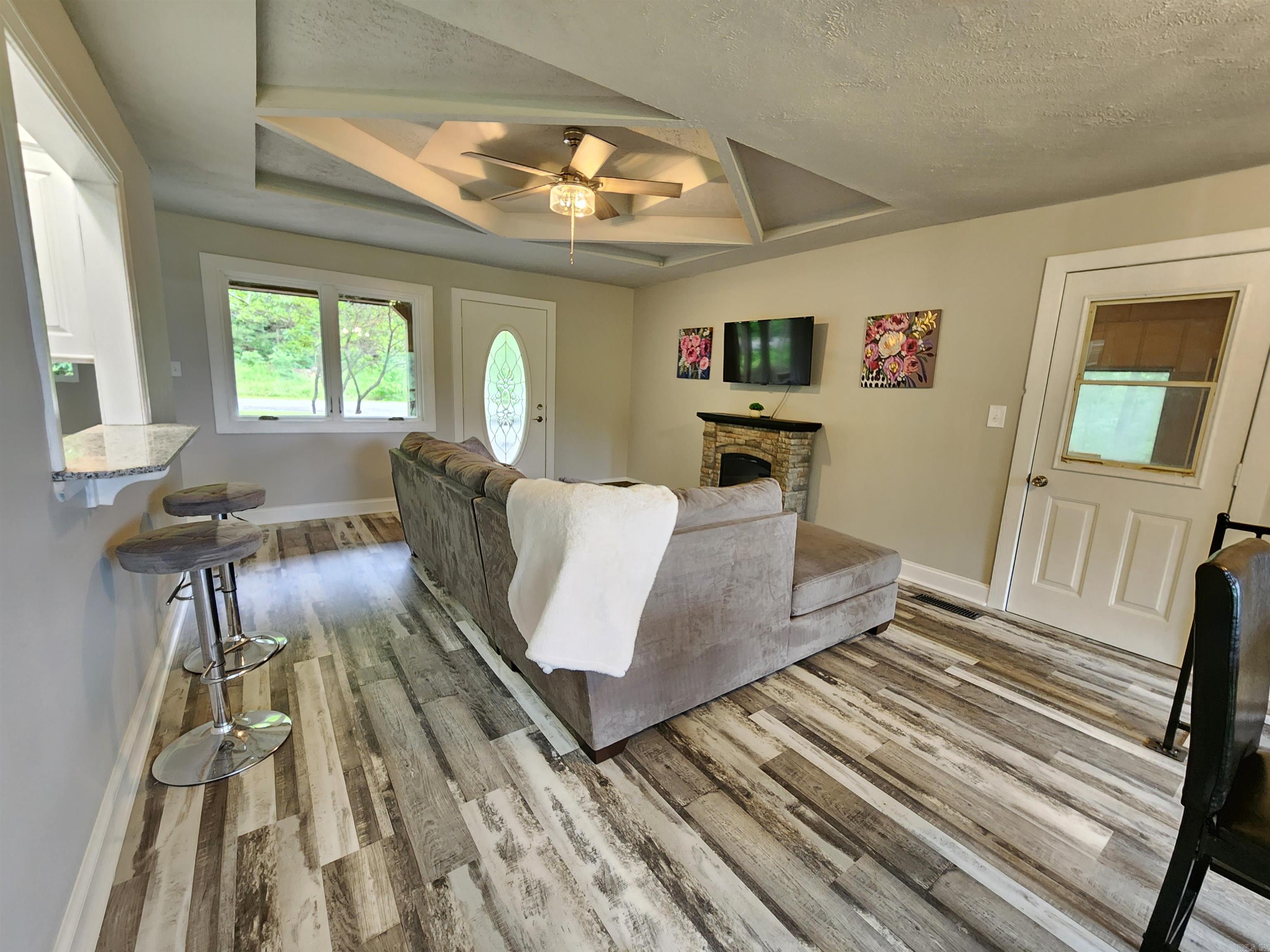 211  Burnt Rock Falls  Fairfield Bay, AR