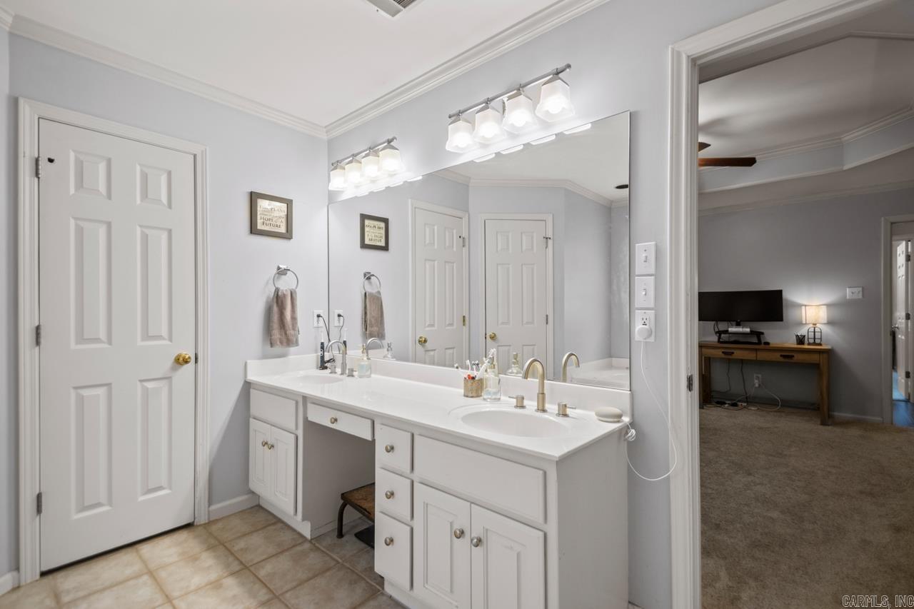 46  Ouachita  Maumelle, AR
