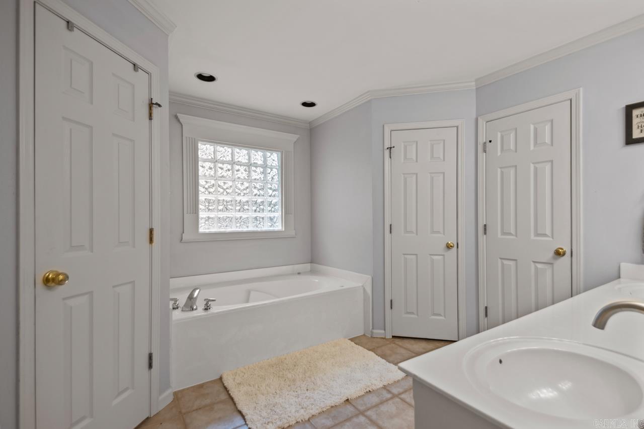 46  Ouachita  Maumelle, AR