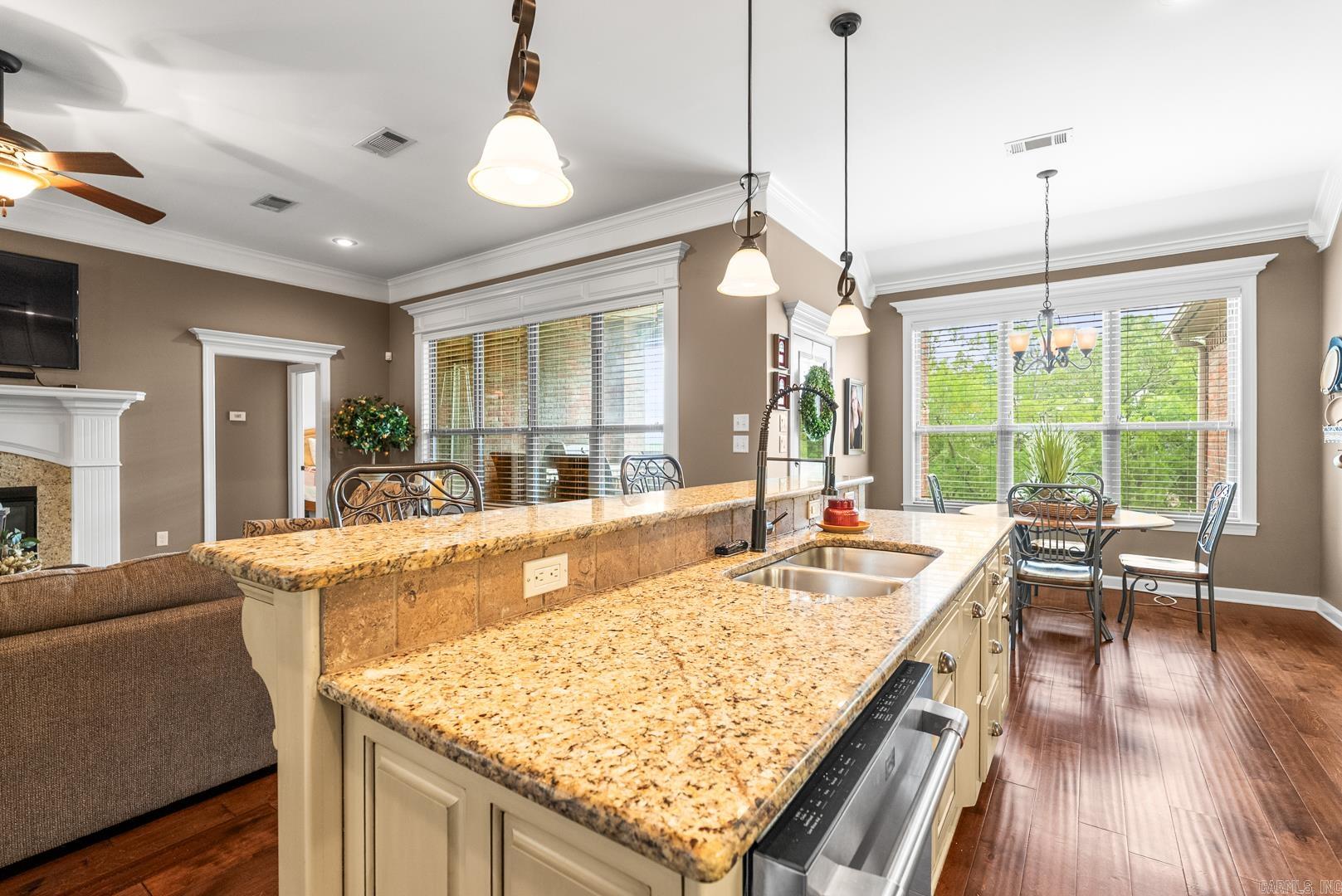 164  Majestic  Maumelle, AR
