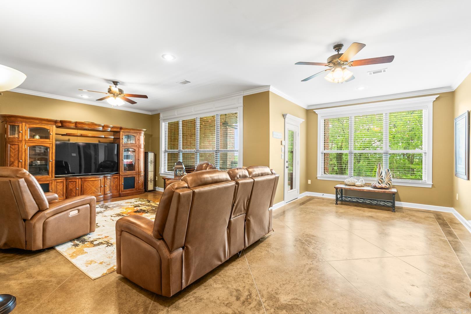 164  Majestic  Maumelle, AR