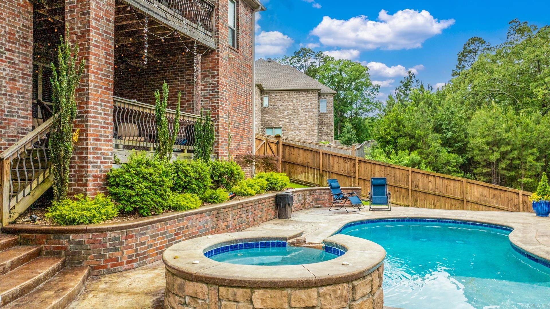 164  Majestic  Maumelle, AR