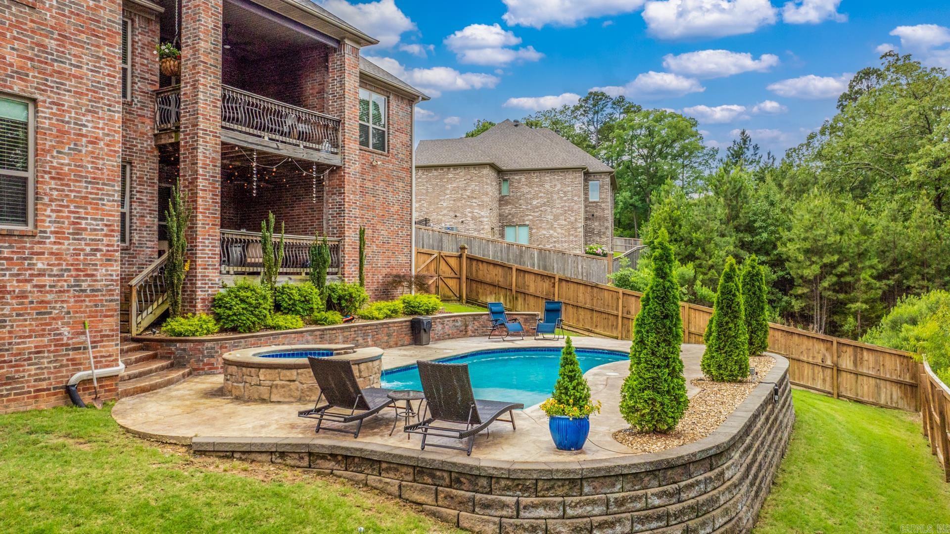 164  Majestic  Maumelle, AR