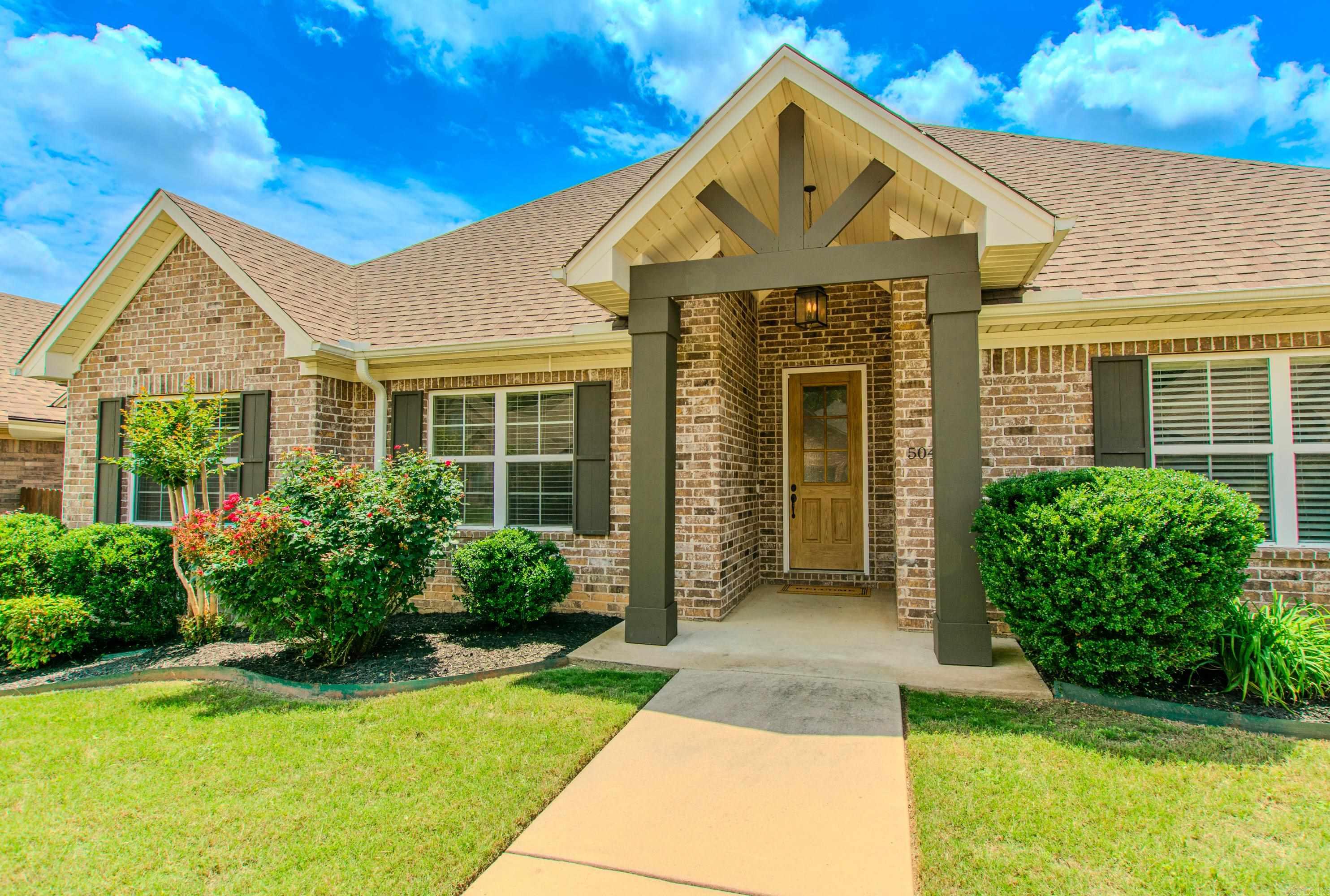 5045  Maple Leaf Drive  Benton, AR