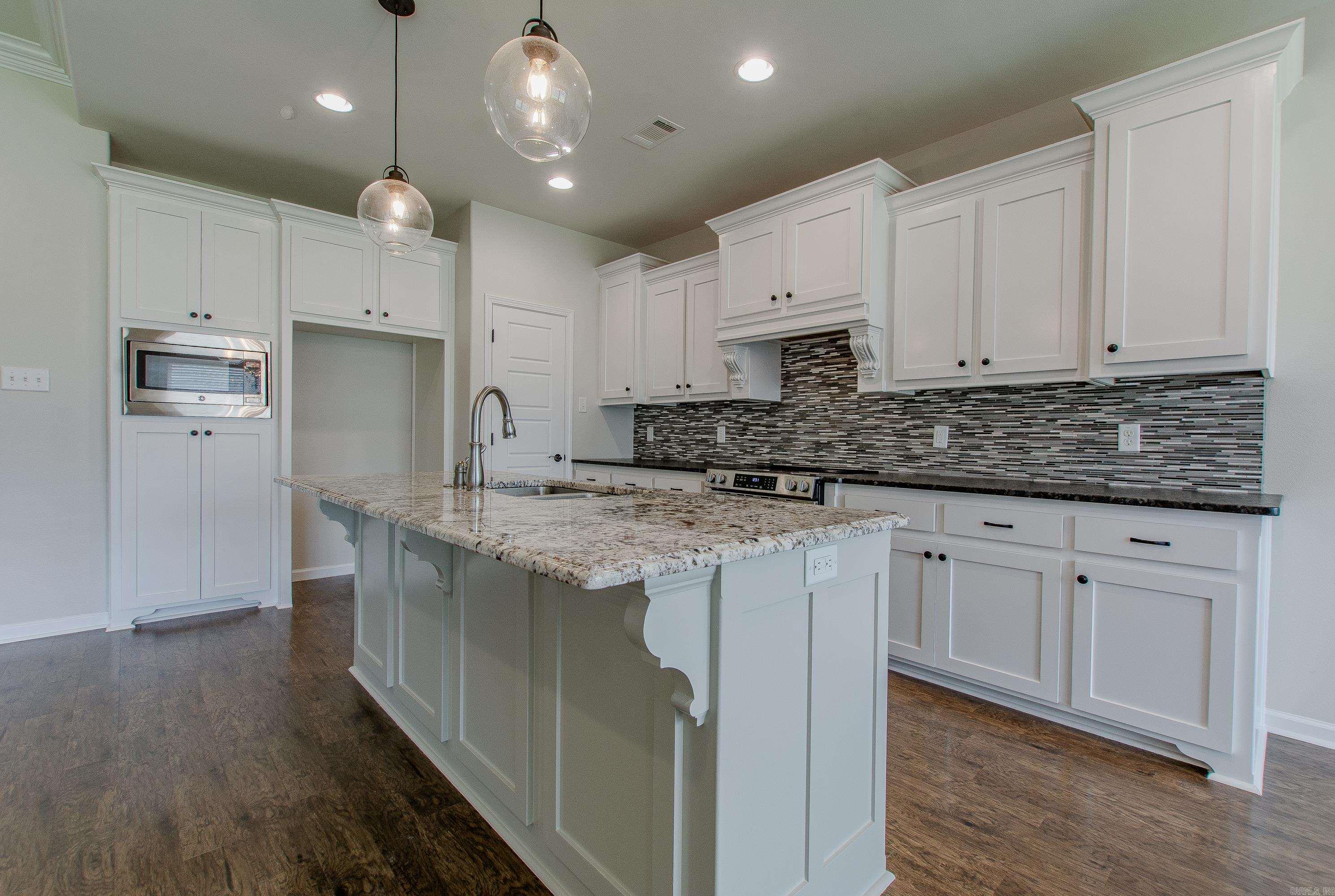5045  Maple Leaf Drive  Benton, AR