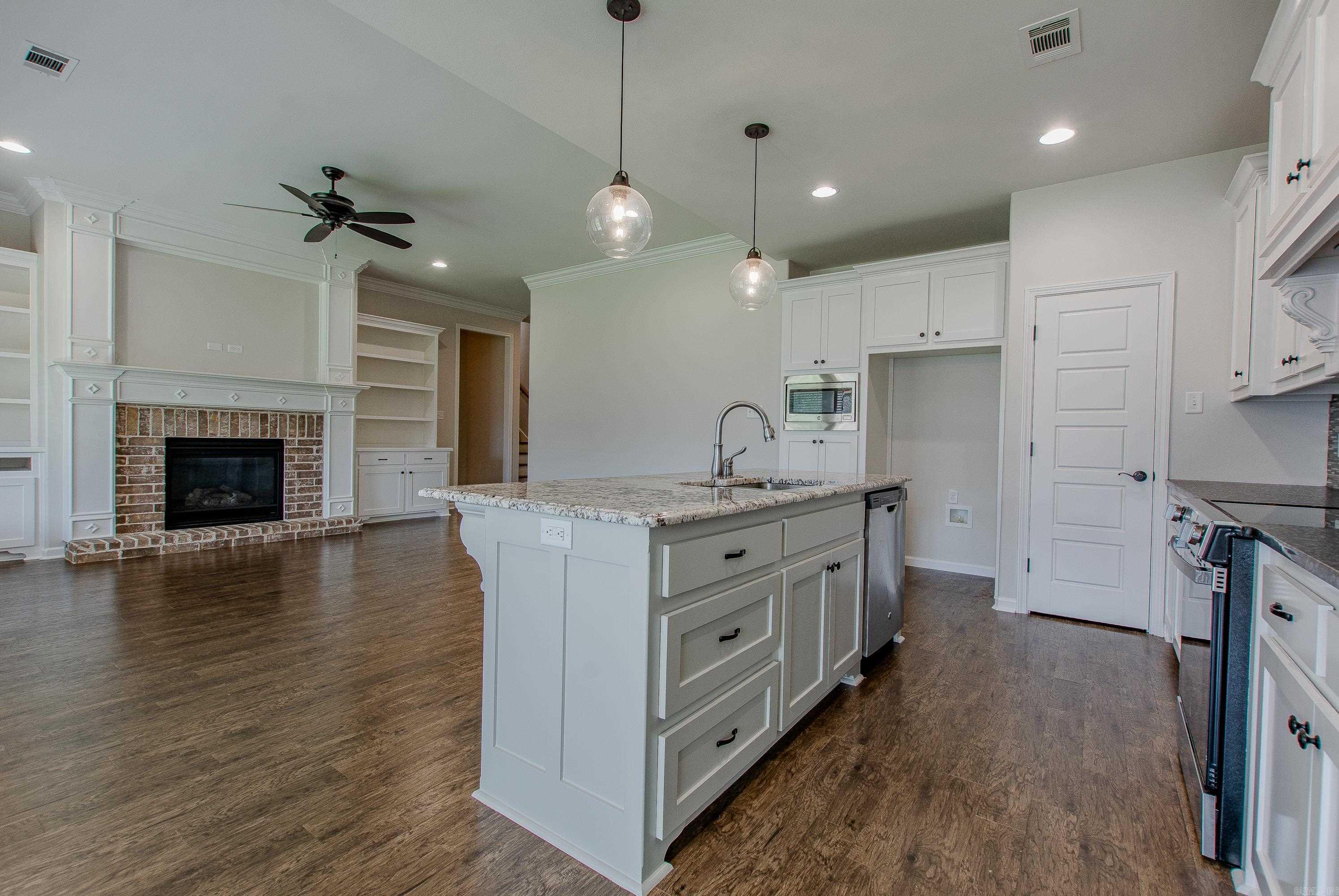 5045  Maple Leaf Drive  Benton, AR