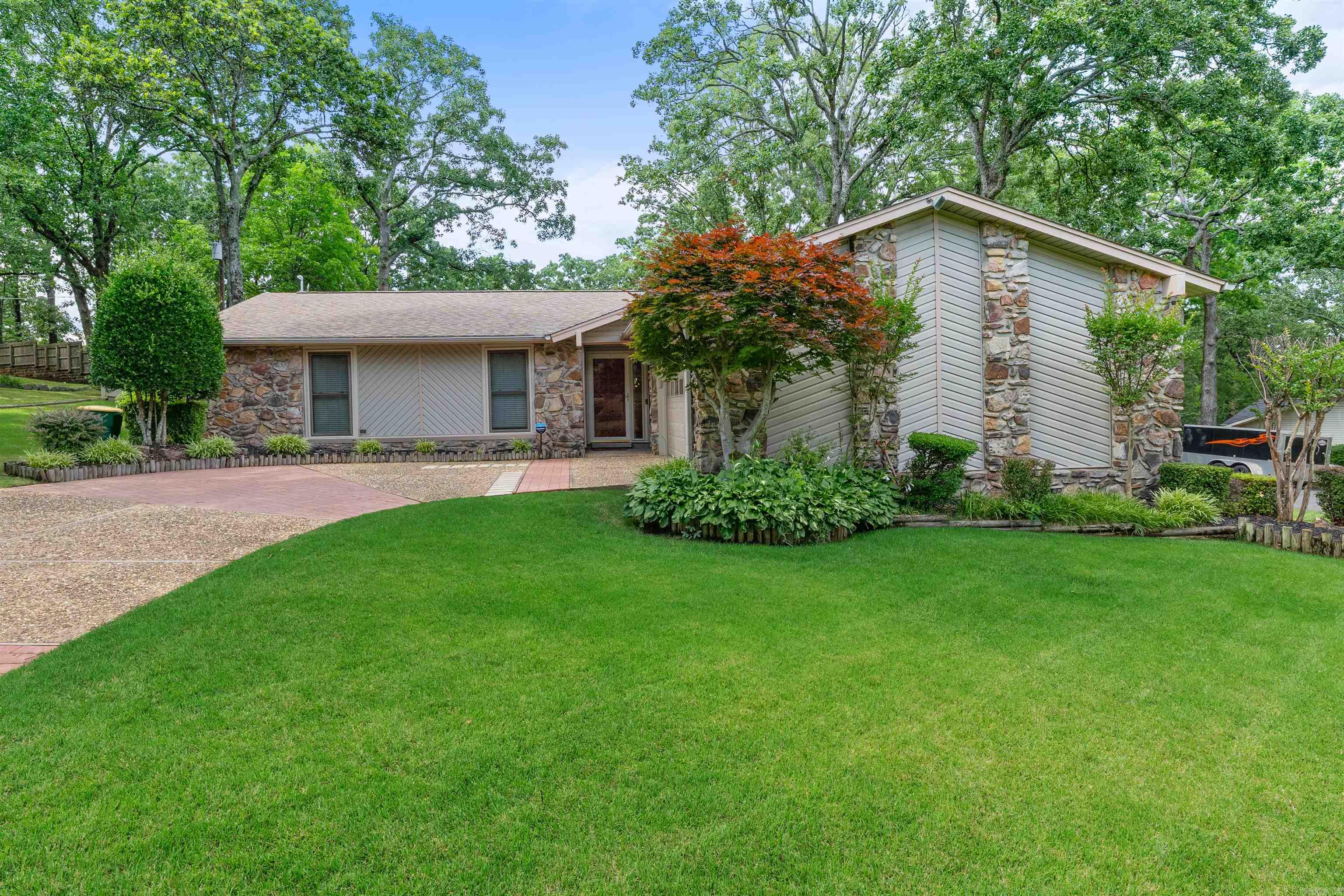 1729 Okmulgee Court North Little Rock, AR 72116