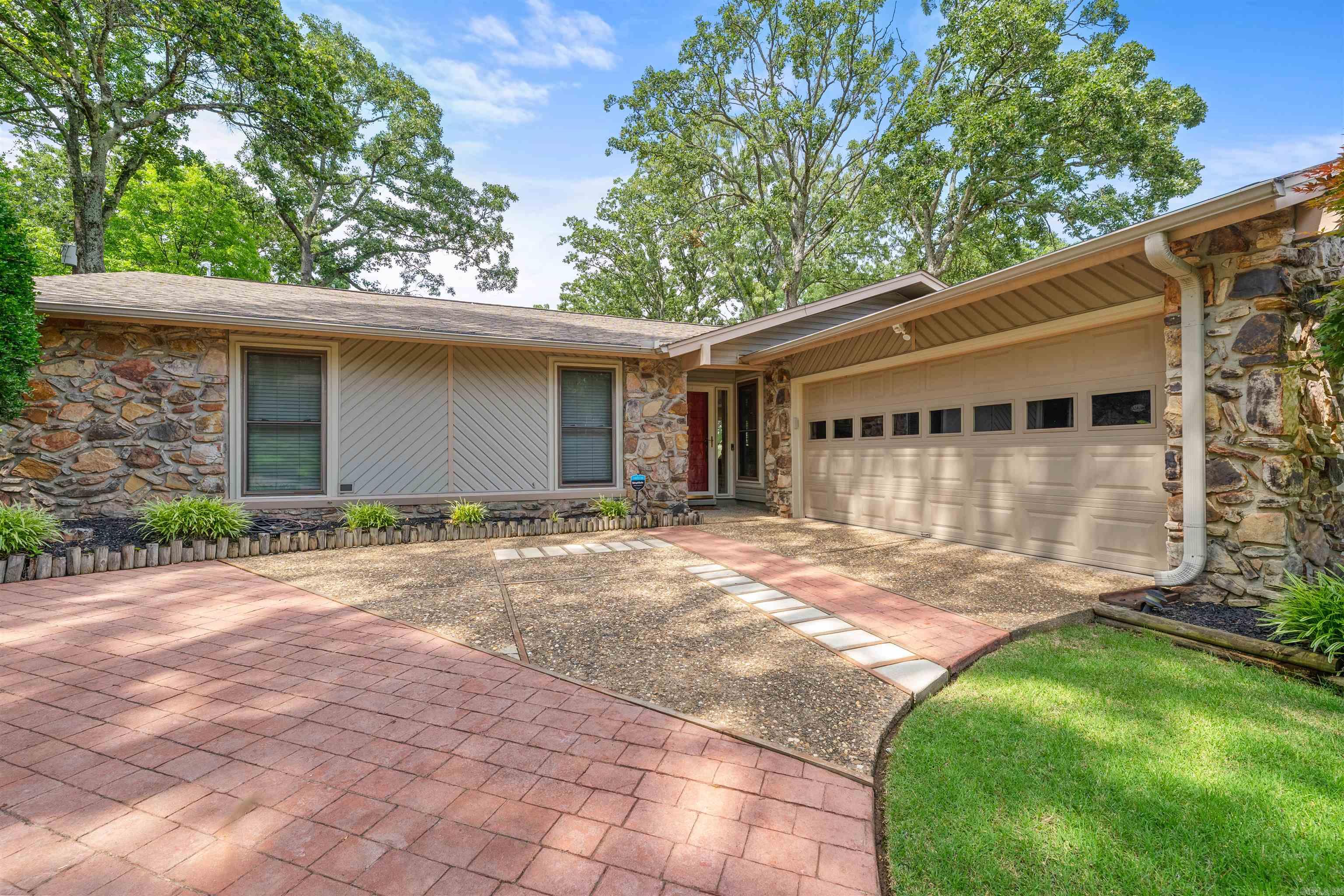 1729 Okmulgee Court North Little Rock, AR 72116