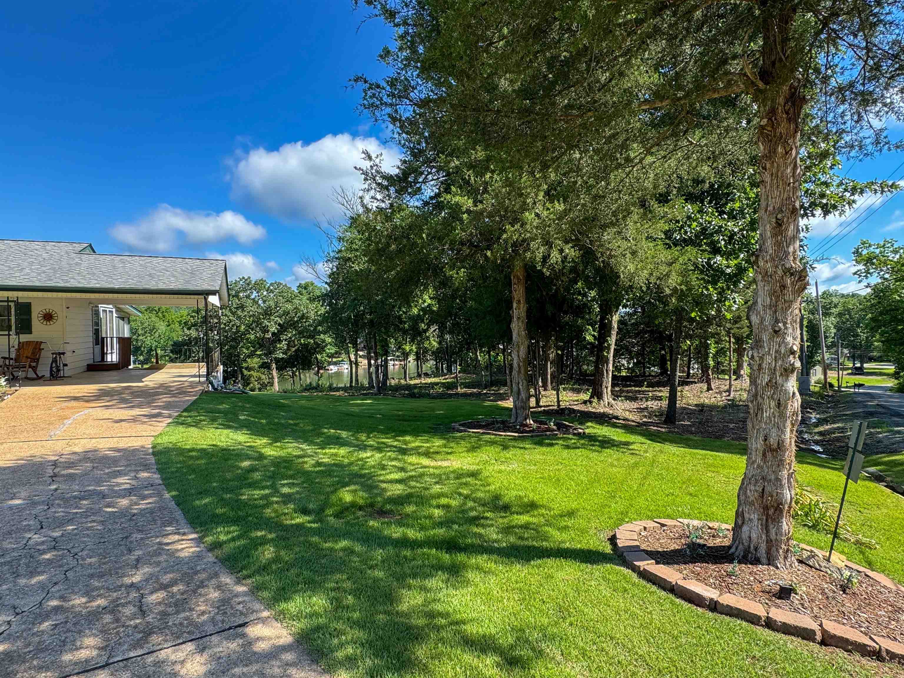 87  Wyandotte Dr  Cherokee Village, AR