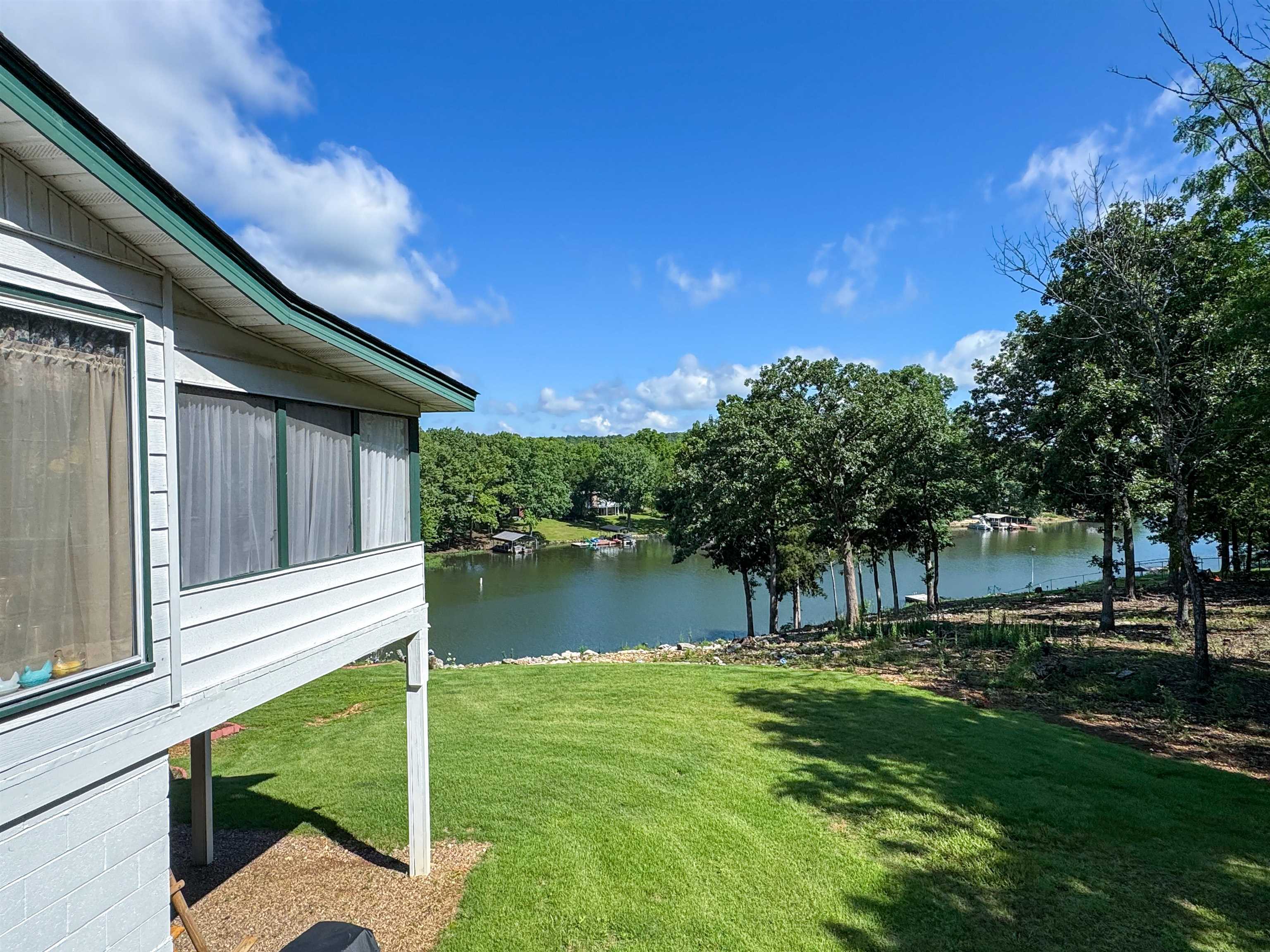 87  Wyandotte Dr  Cherokee Village, AR