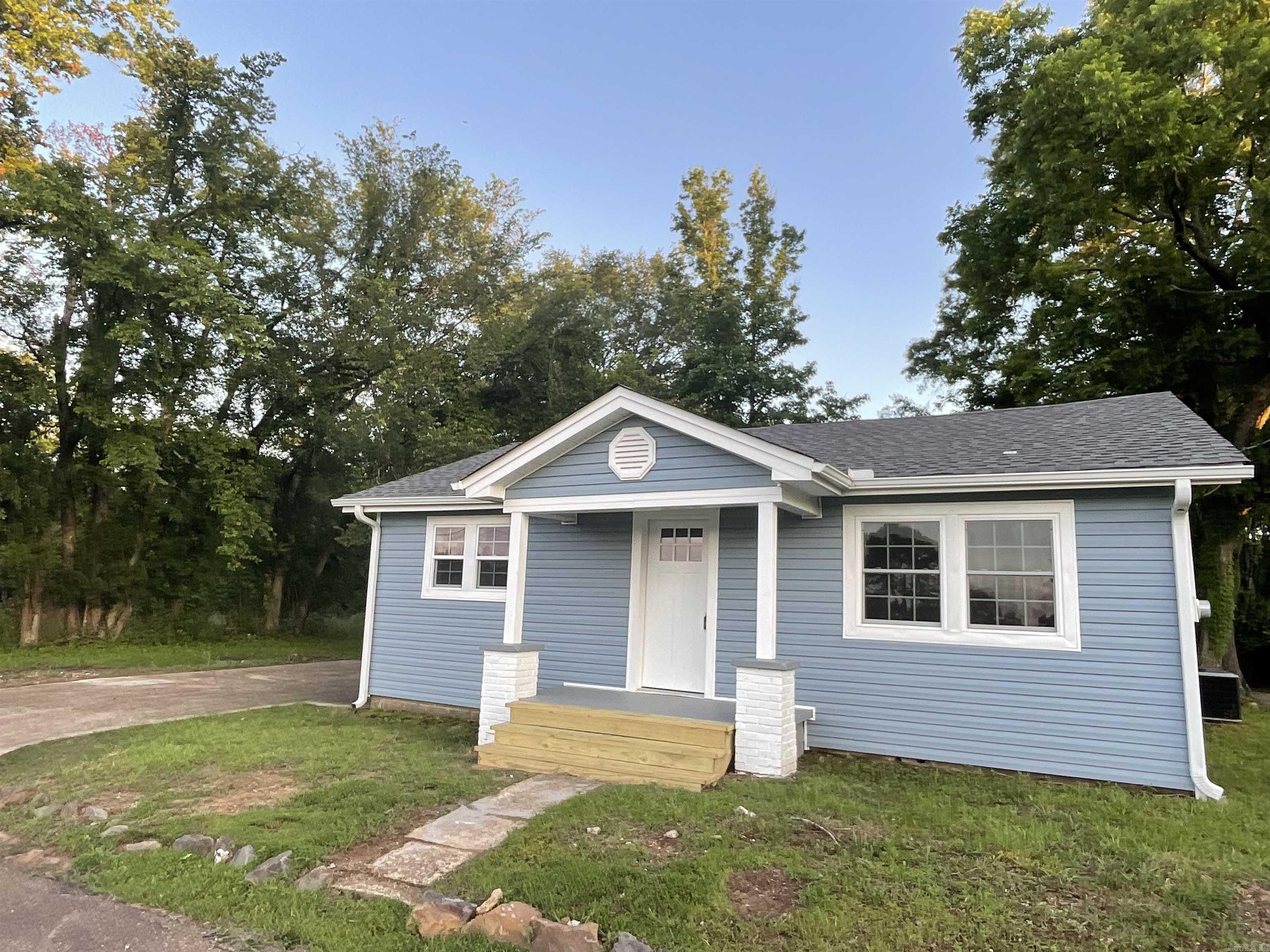 1437  Lincoln  Arkadelphia, AR