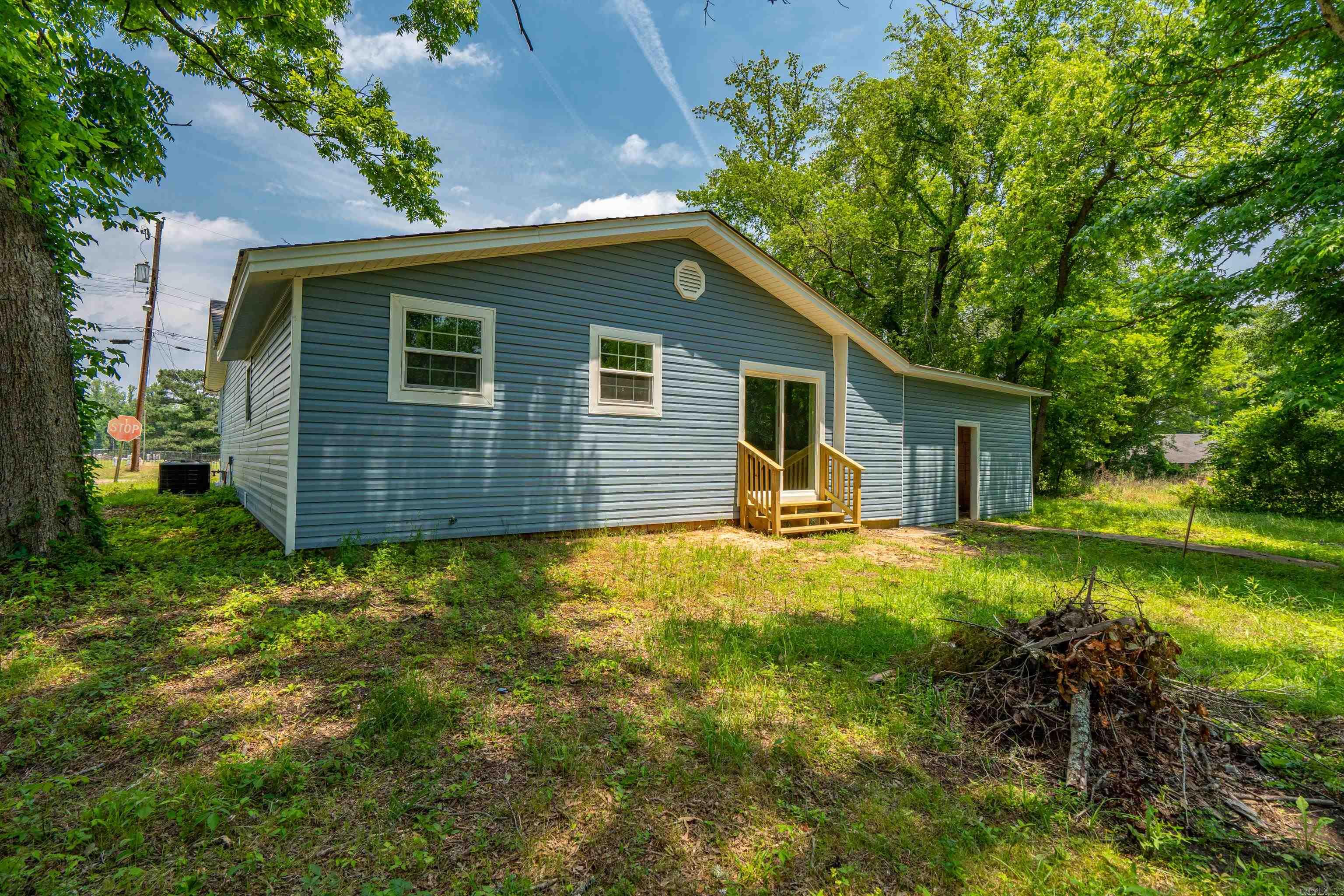 1437  Lincoln  Arkadelphia, AR