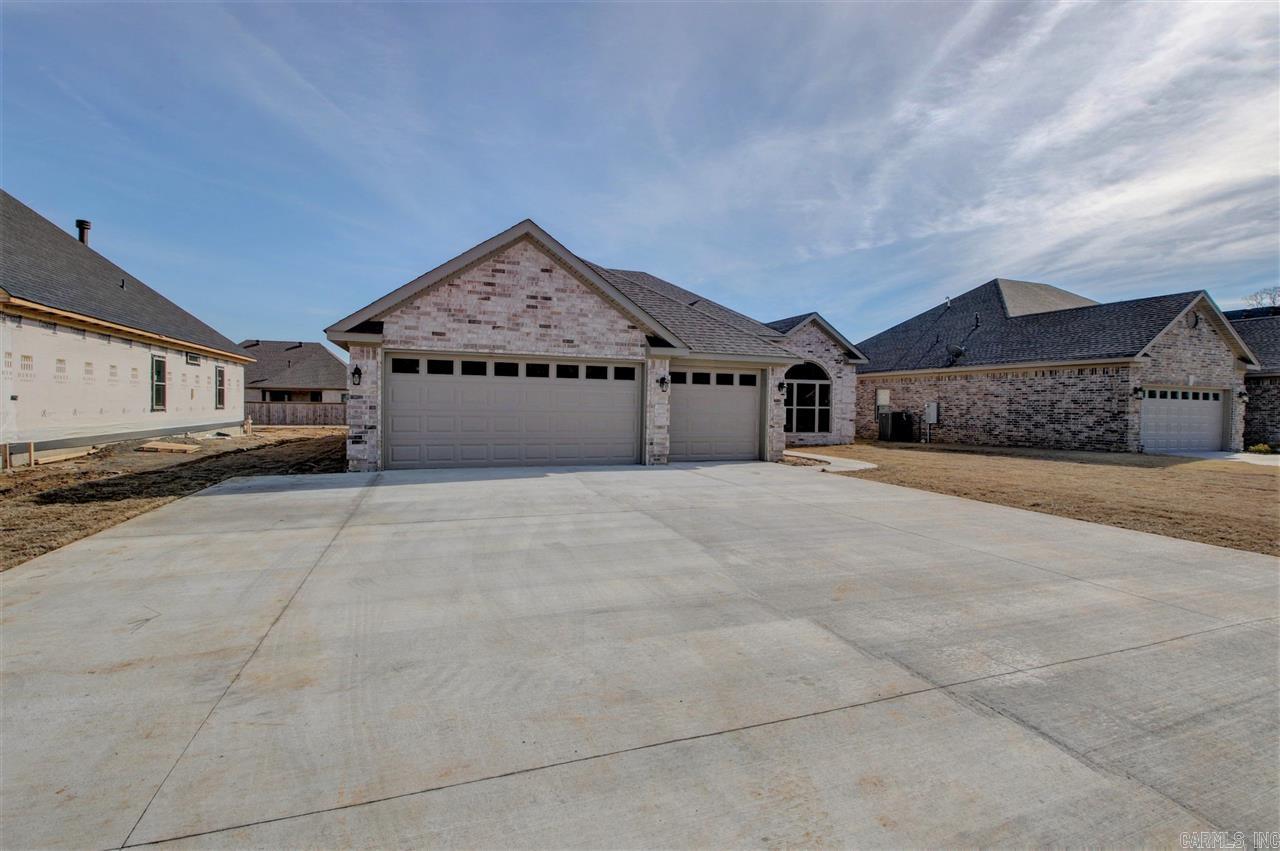 119  Crestview Drive  Maumelle, AR