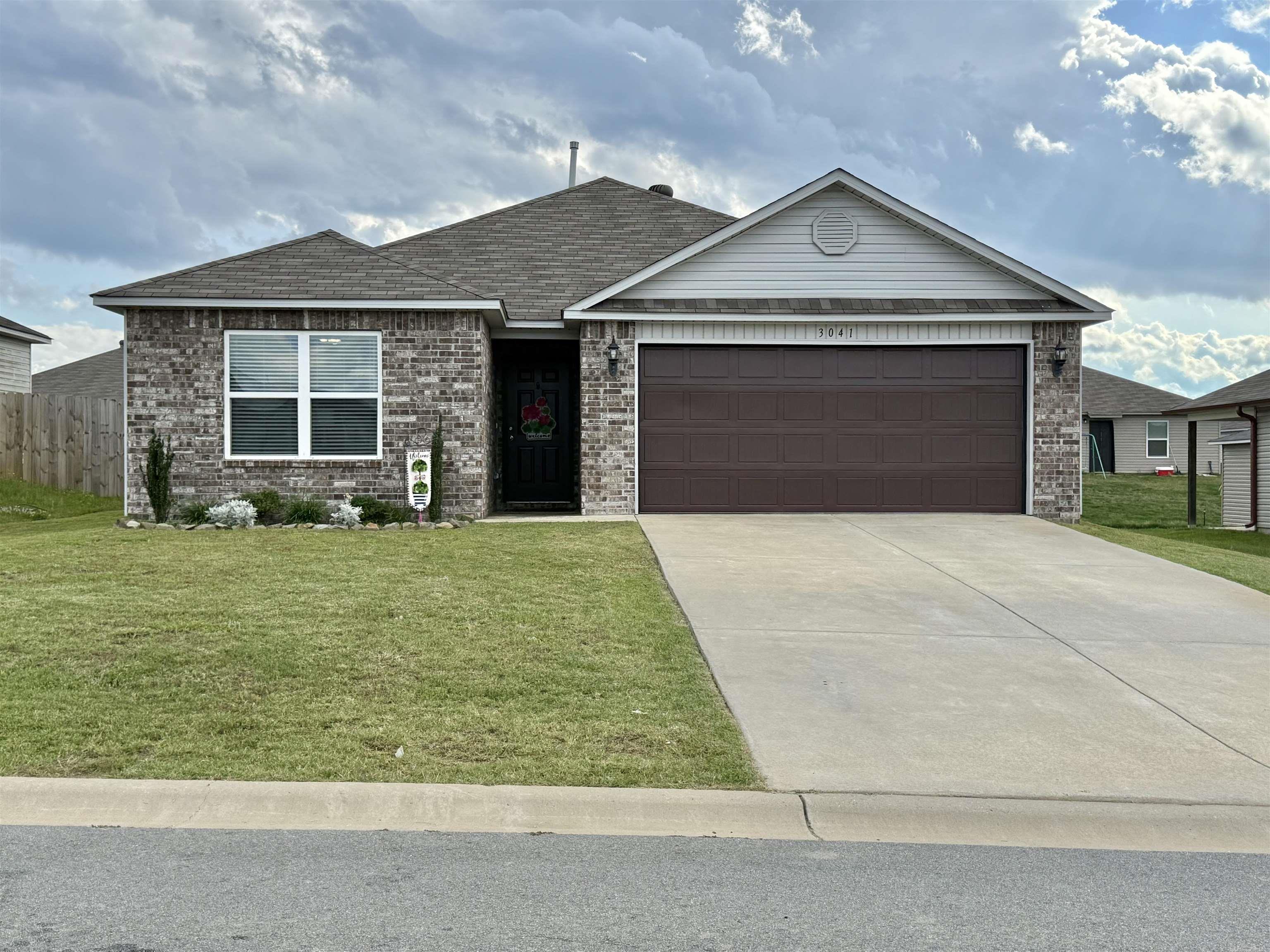 3041  Emerald Park  Bauxite, AR