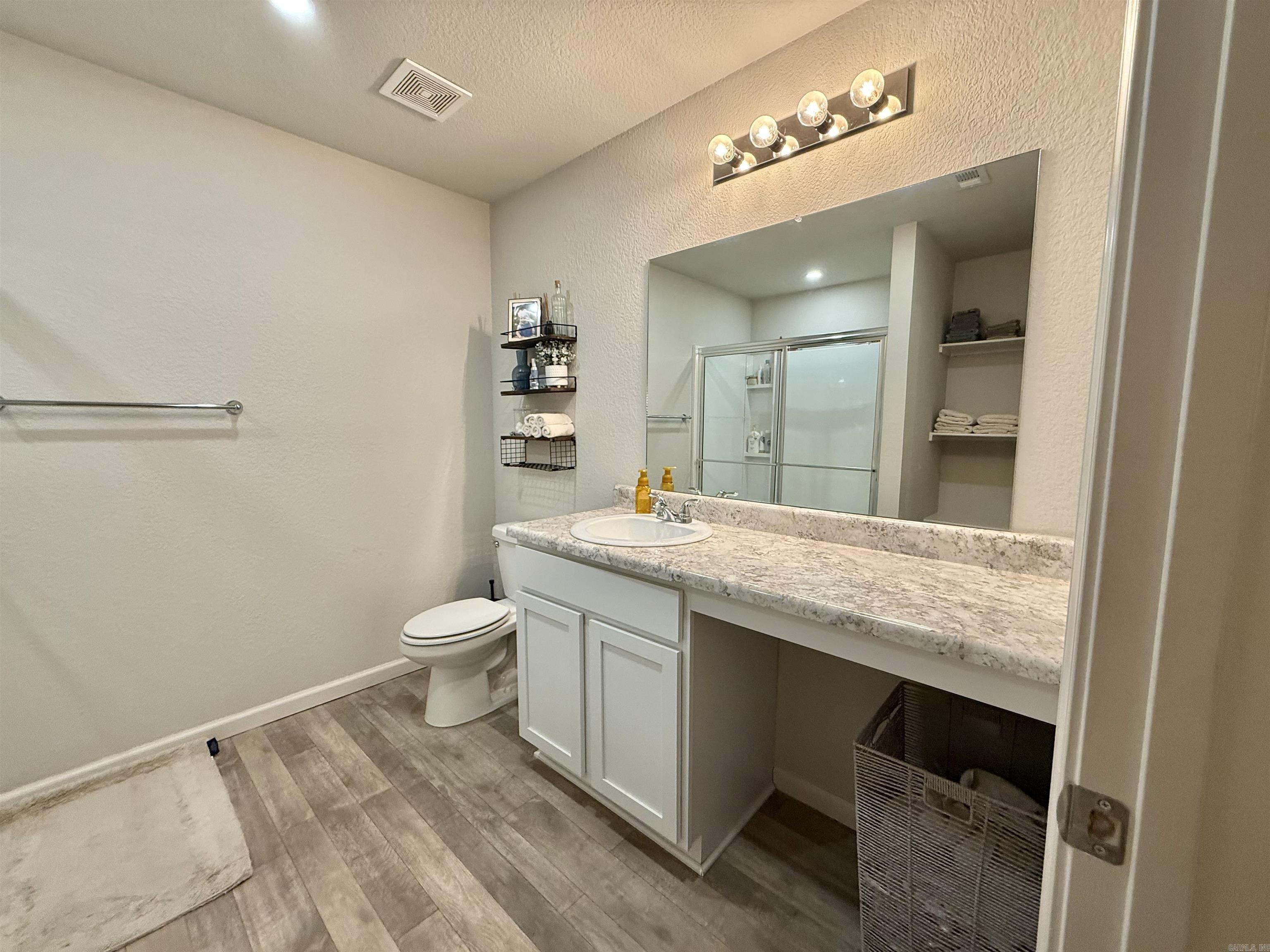 3041  Emerald Park  Bauxite, AR