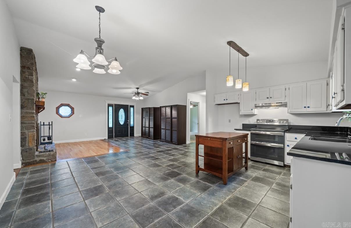 208  Independence  Hot Springs, AR