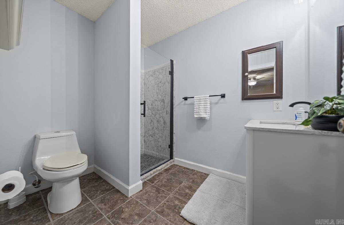 208  Independence  Hot Springs, AR