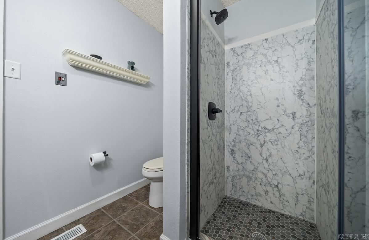 208  Independence  Hot Springs, AR