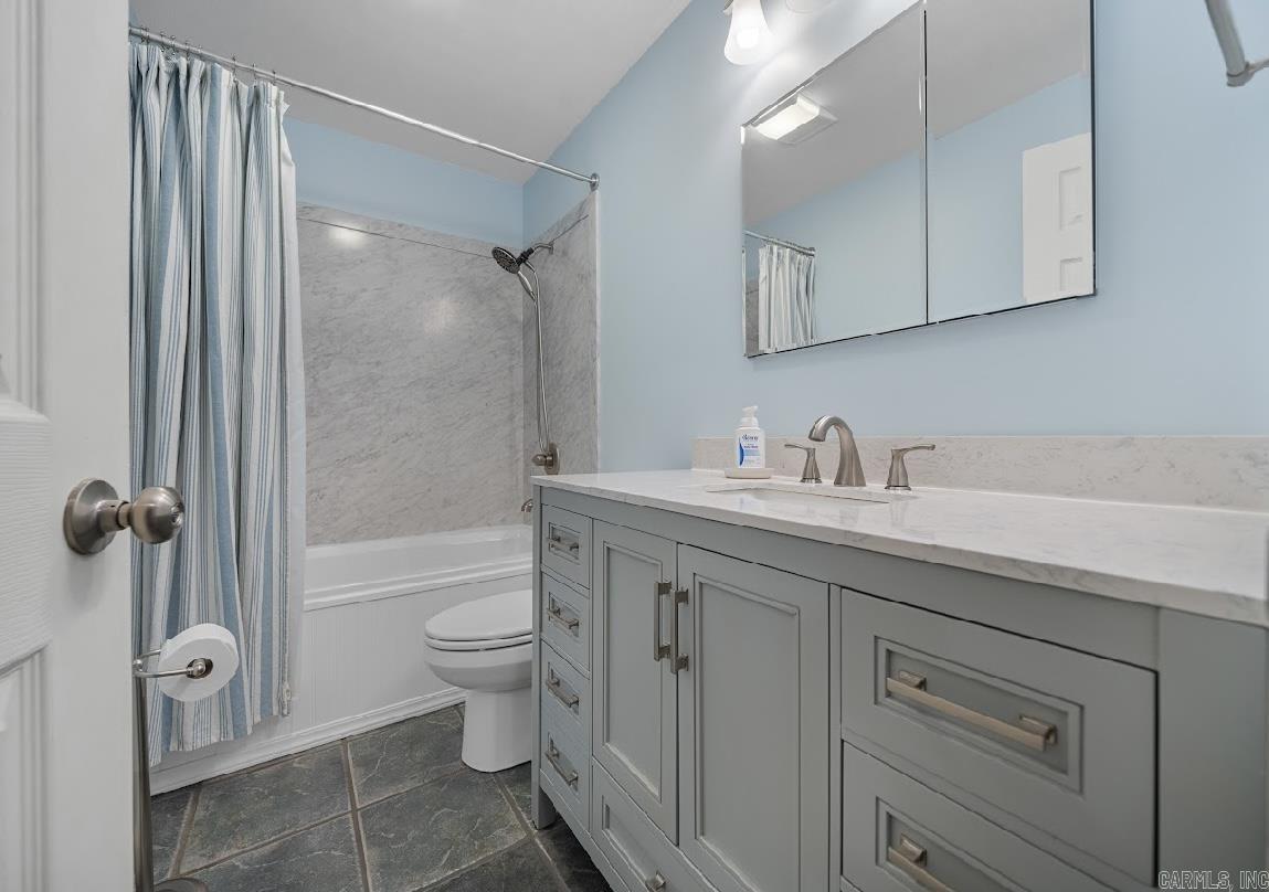 208  Independence  Hot Springs, AR