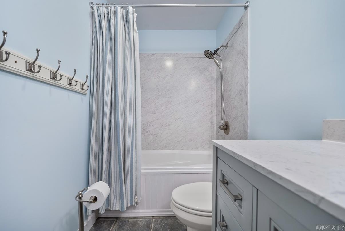 208  Independence  Hot Springs, AR
