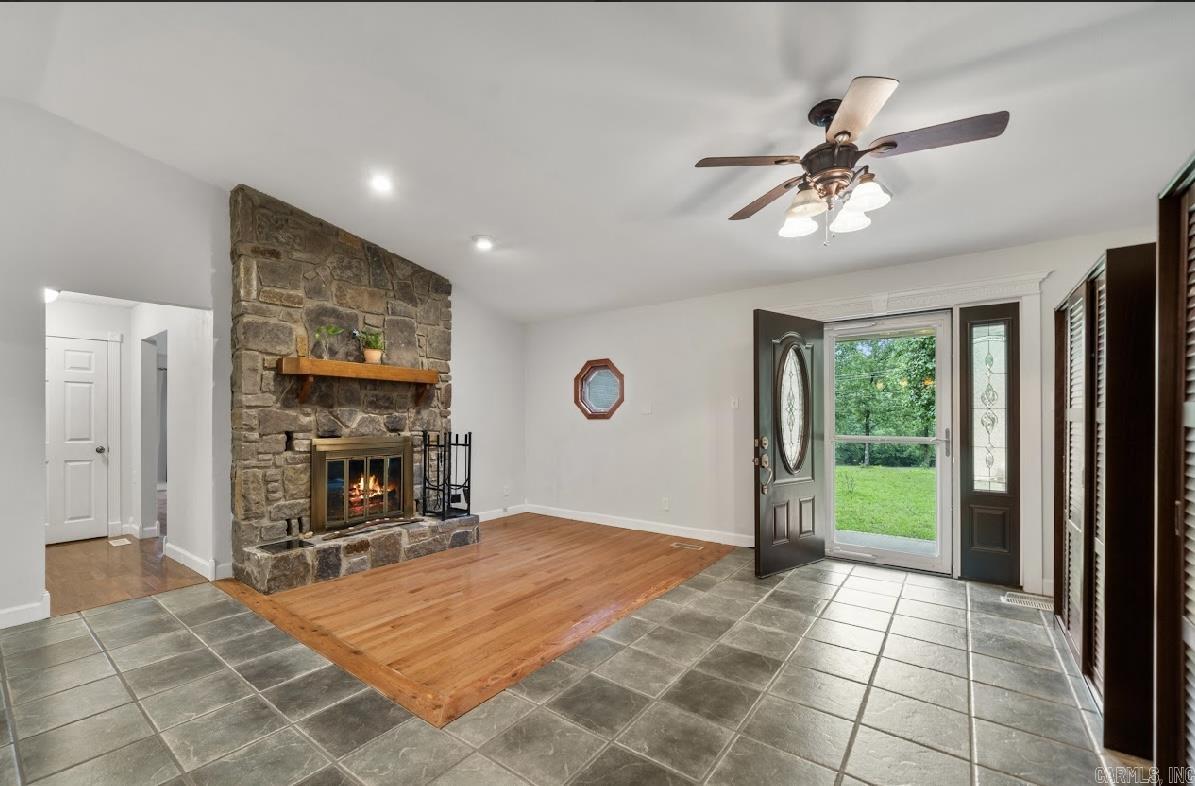 208  Independence  Hot Springs, AR