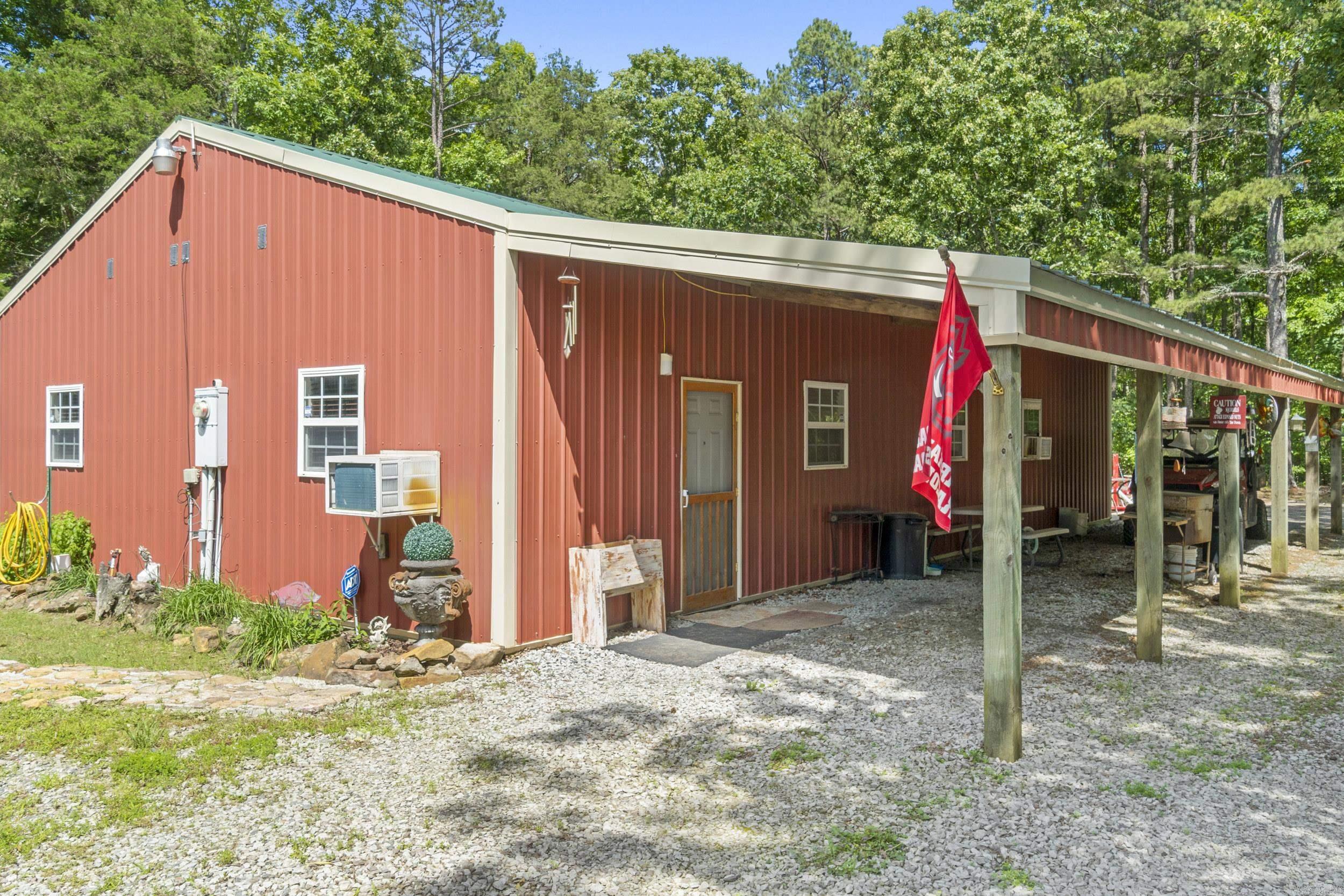475  Crossroads E.  Quitman, AR