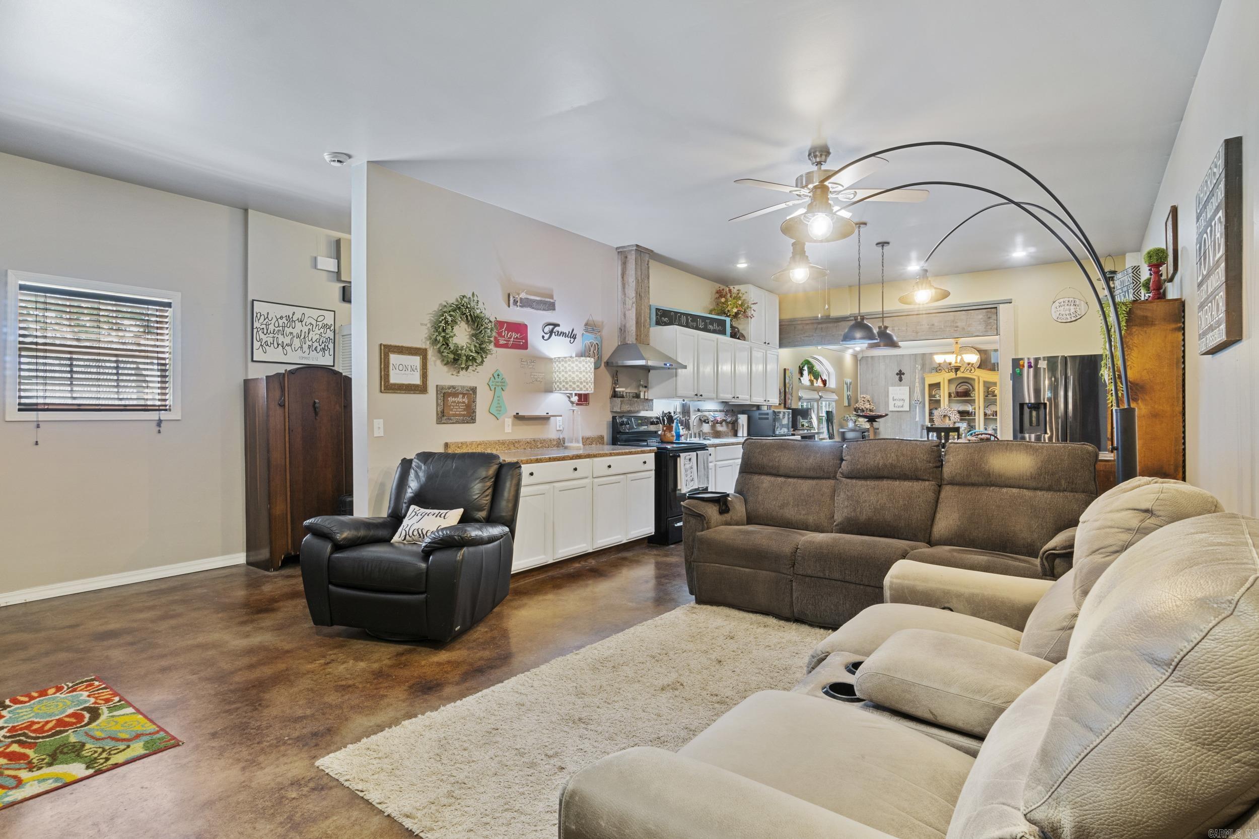 475  Crossroads E.  Quitman, AR