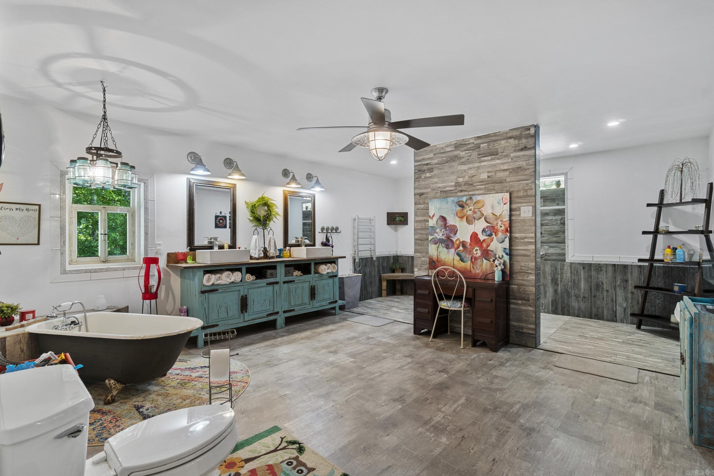 475  Crossroads E.  Quitman, AR
