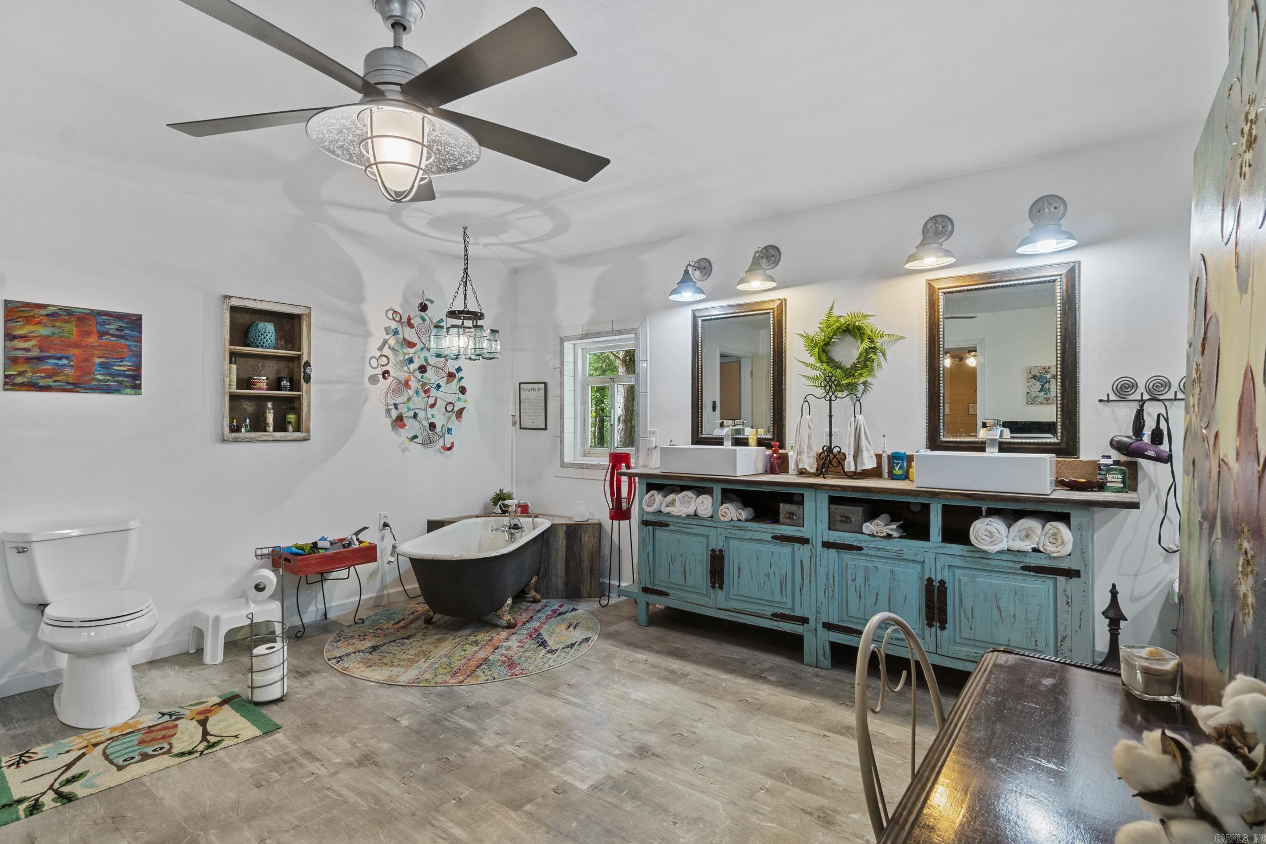 475  Crossroads E.  Quitman, AR