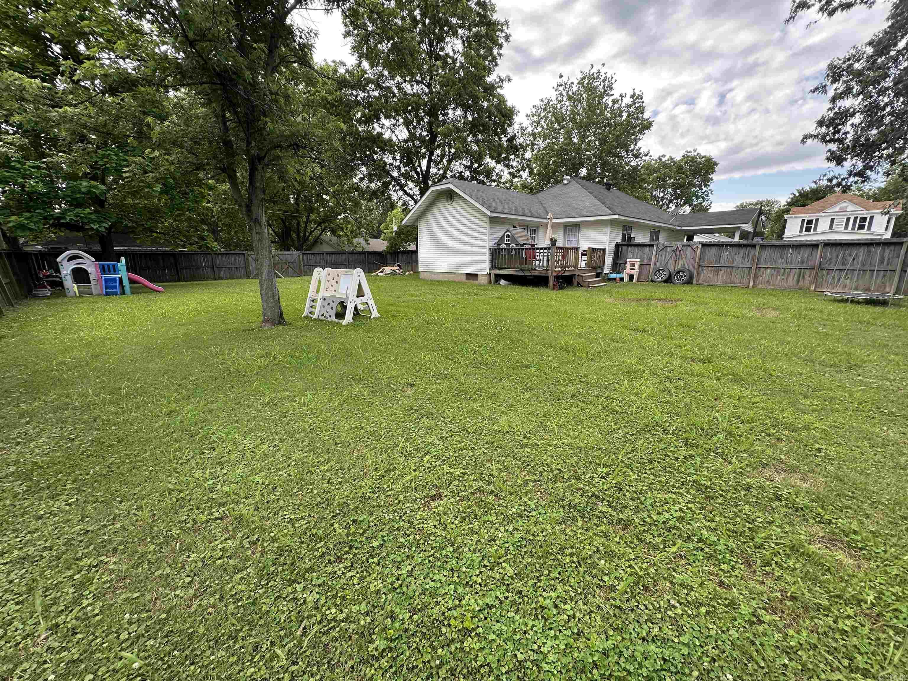 621 W 7th  Rector, AR