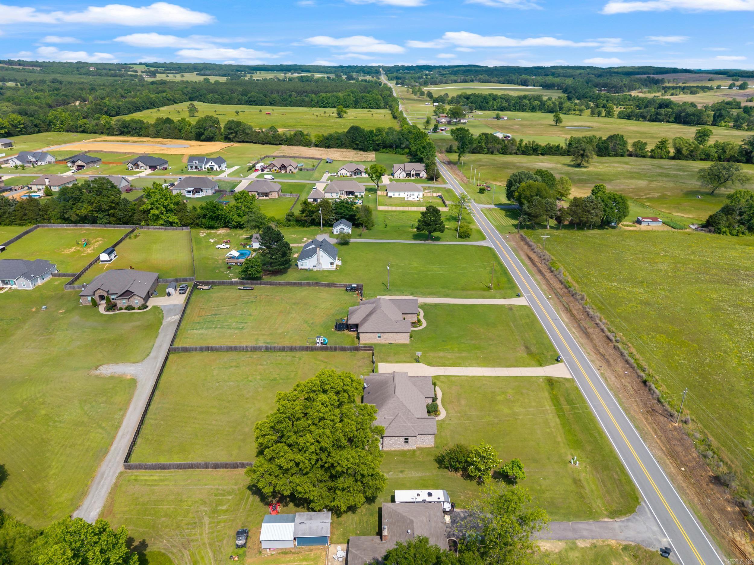 418 W Highway 225  Greenbrier, AR