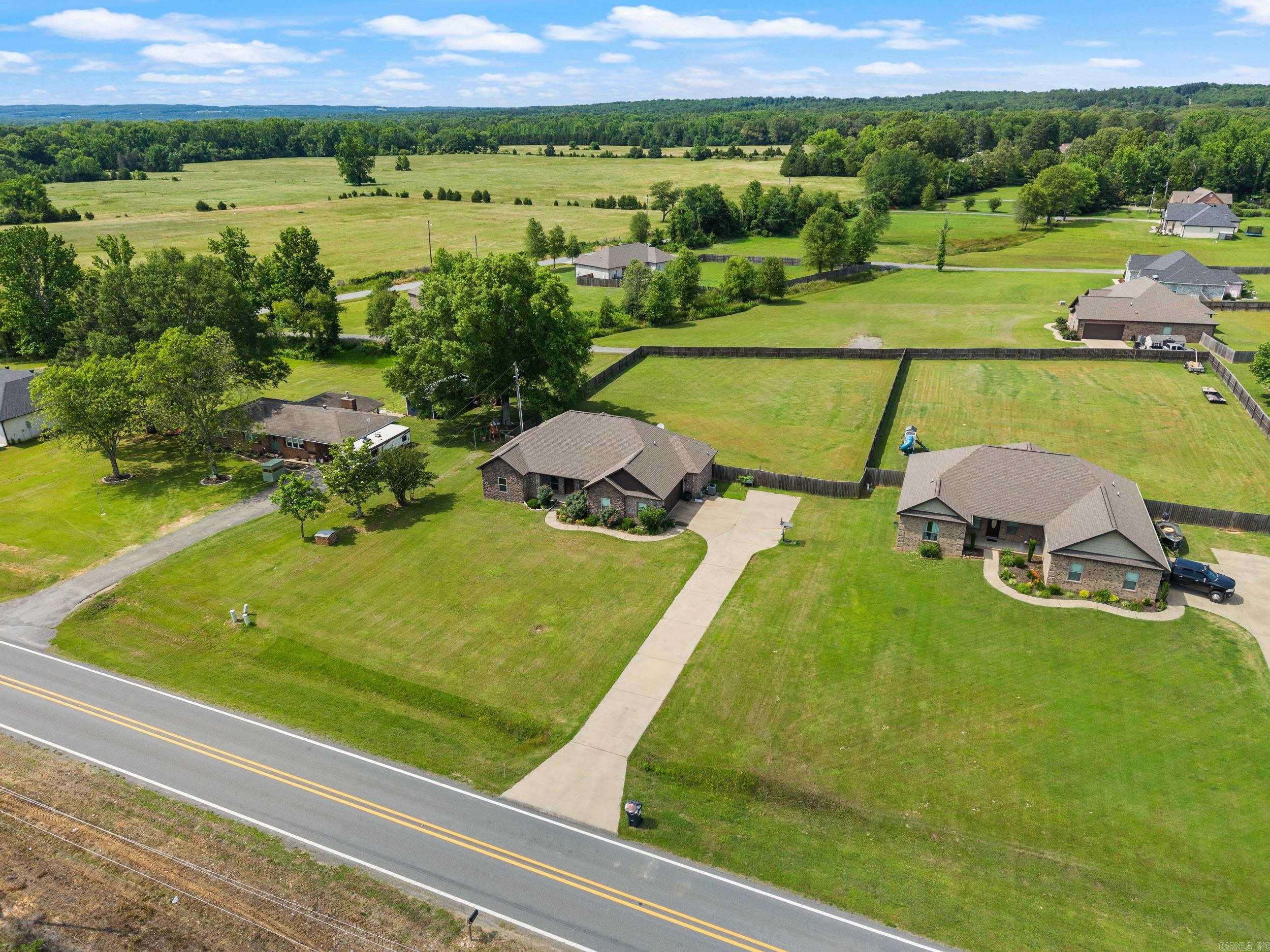 418 W Highway 225  Greenbrier, AR
