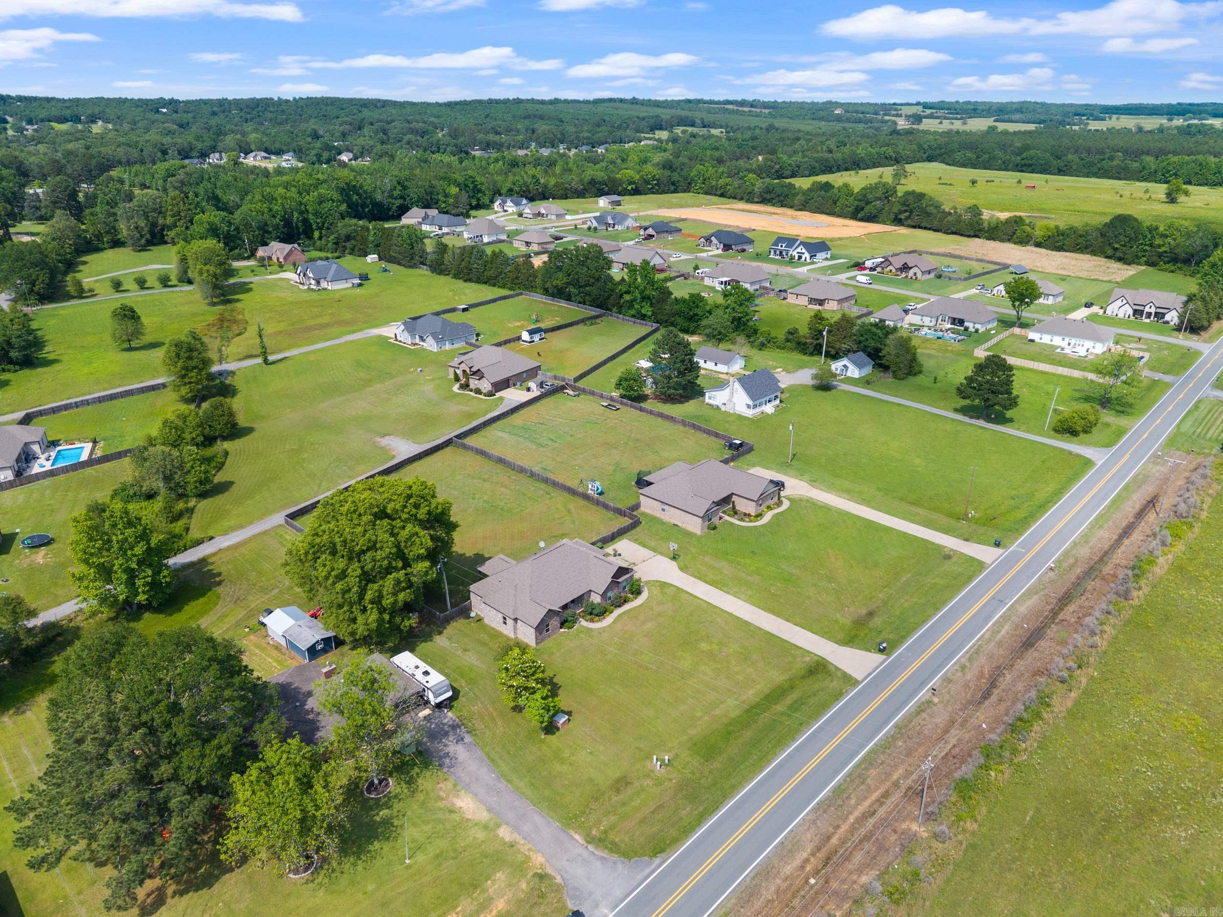 418 W Highway 225  Greenbrier, AR