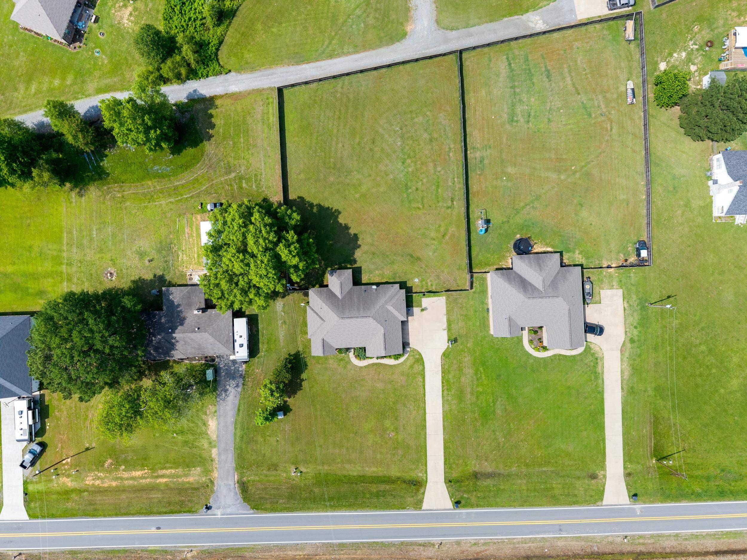 418 W Highway 225  Greenbrier, AR