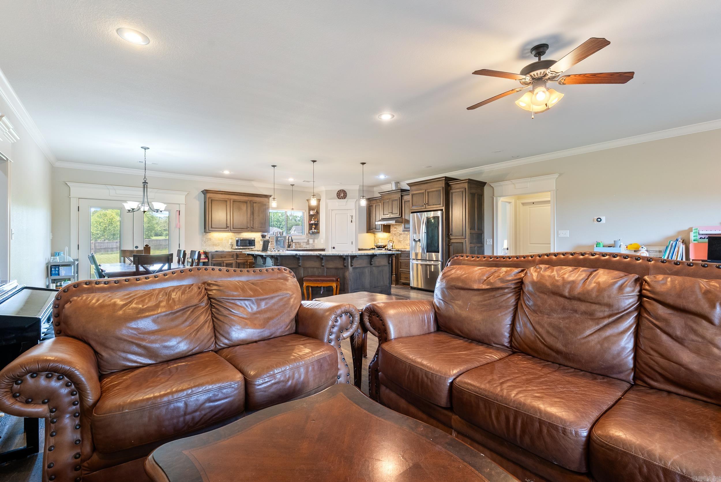 418 W Highway 225  Greenbrier, AR
