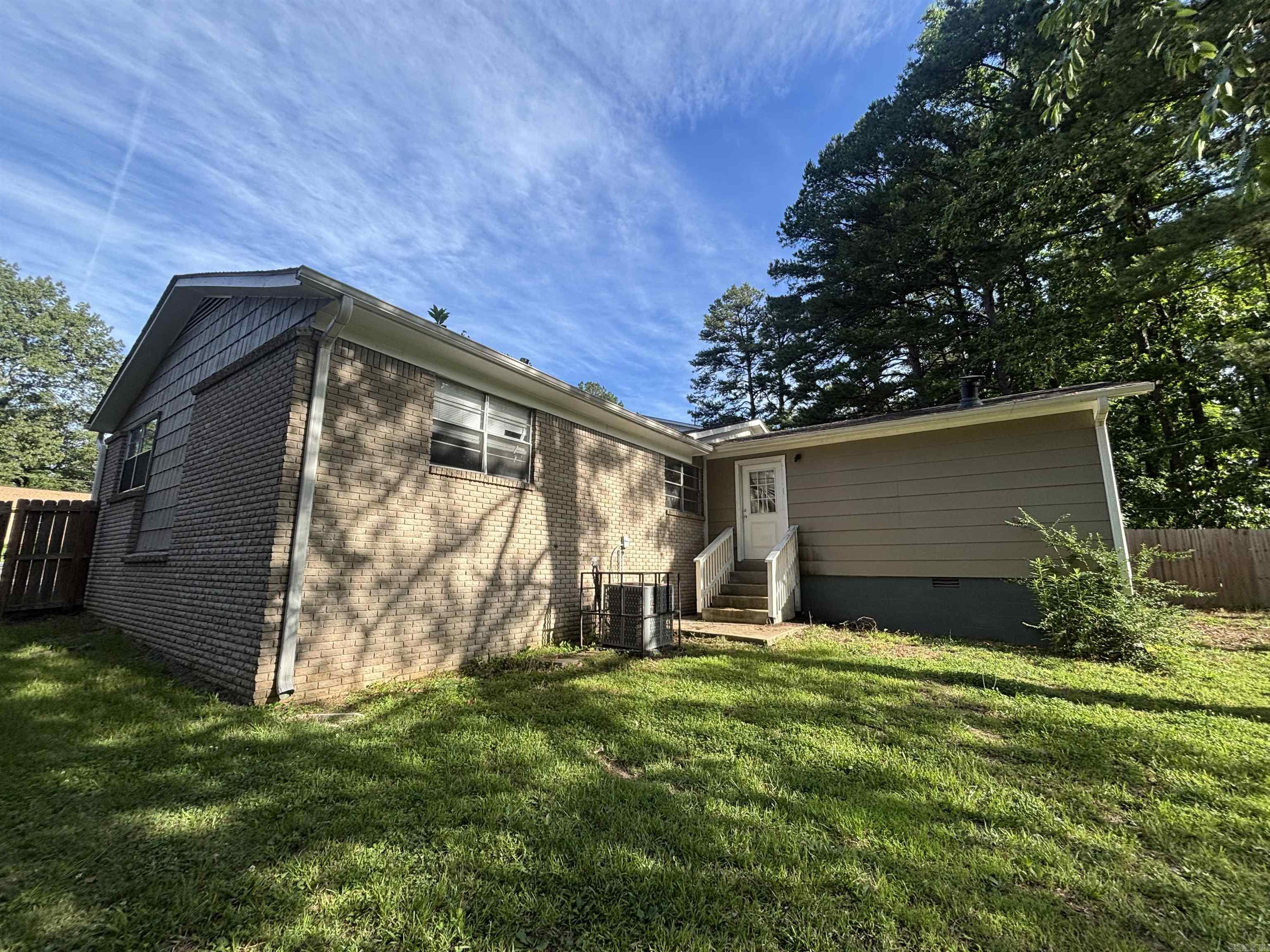 11  Karon Ct  Little Rock, AR