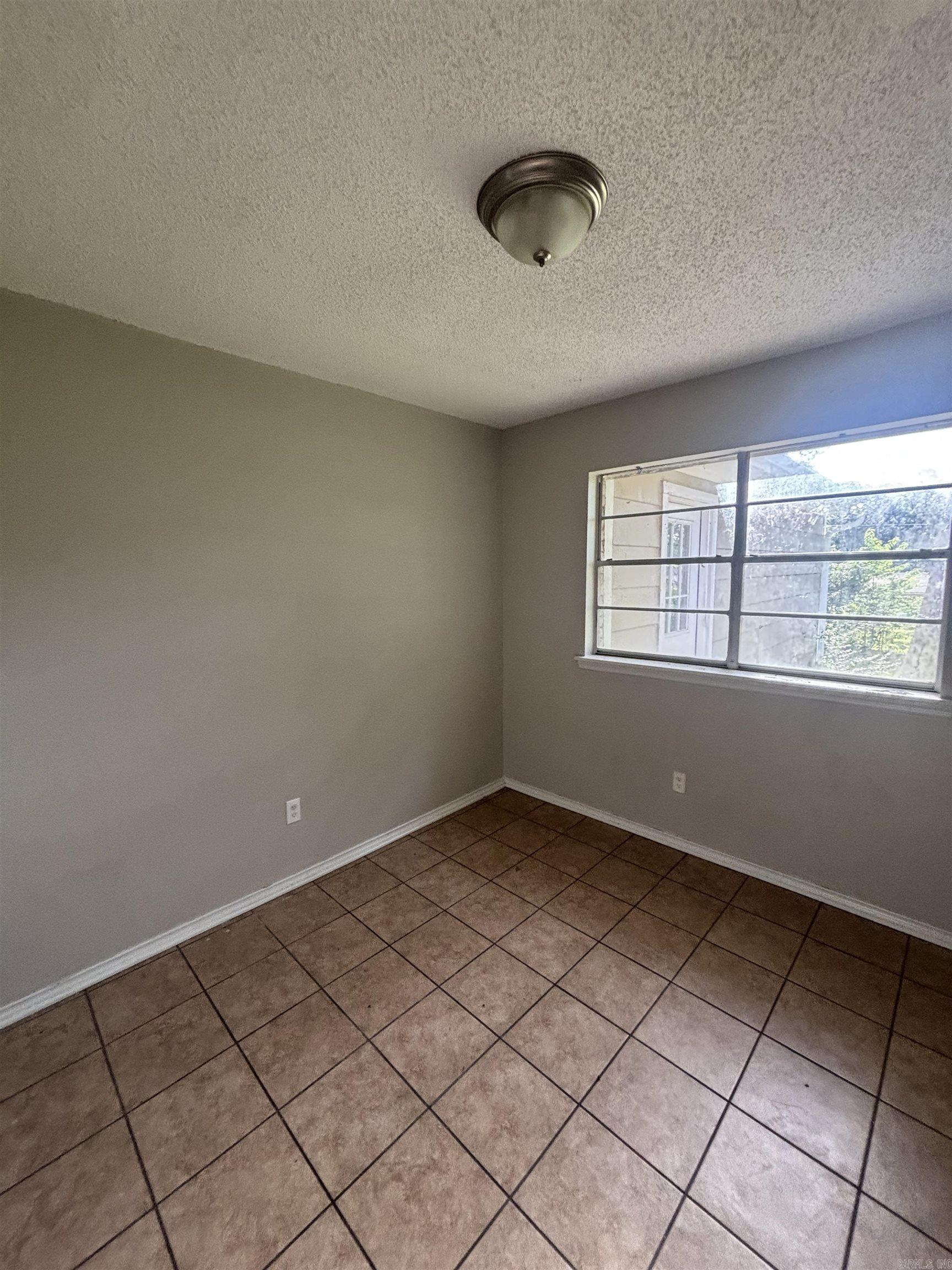 11  Karon Ct  Little Rock, AR