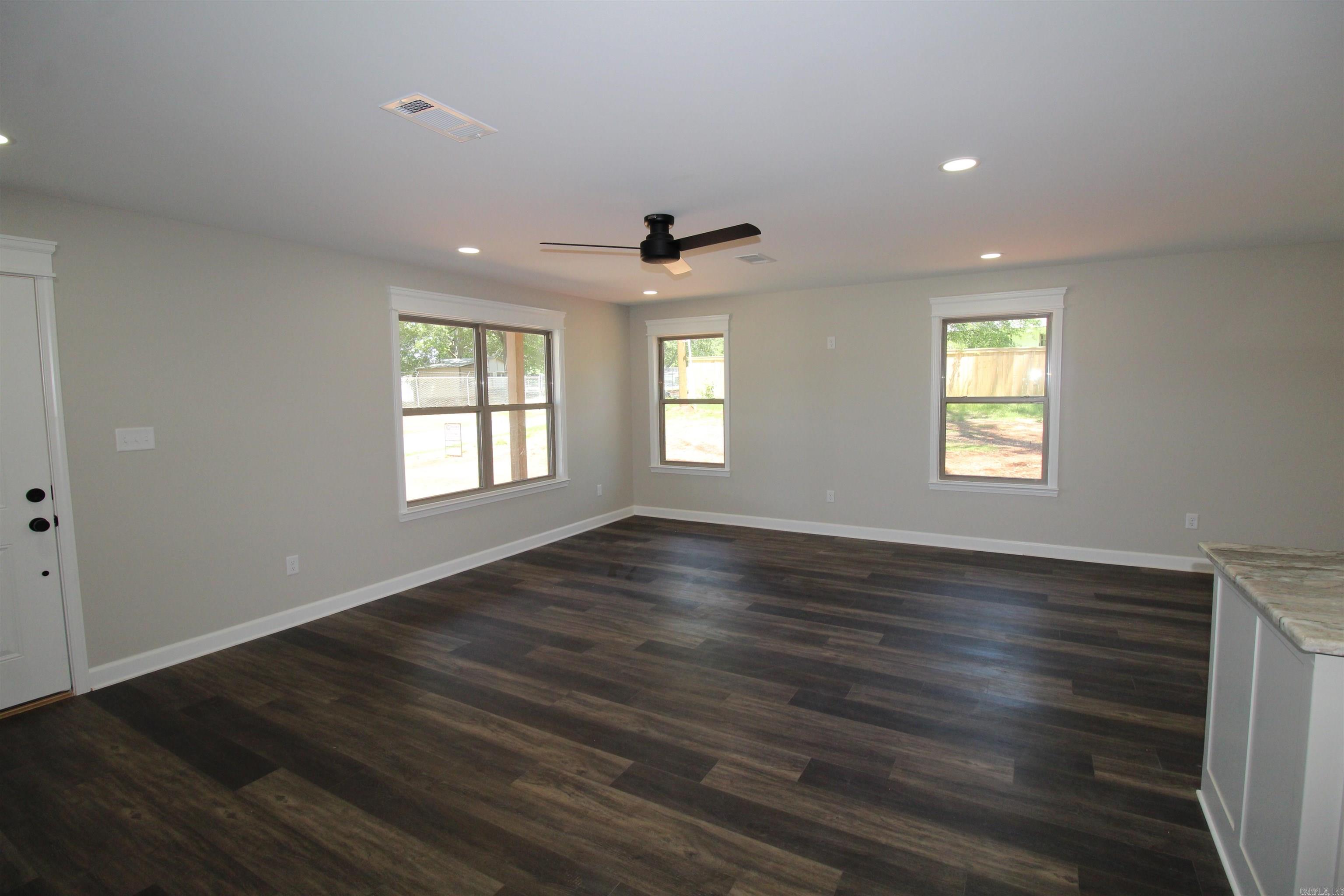 308 N Arch Street  Sheridan, AR
