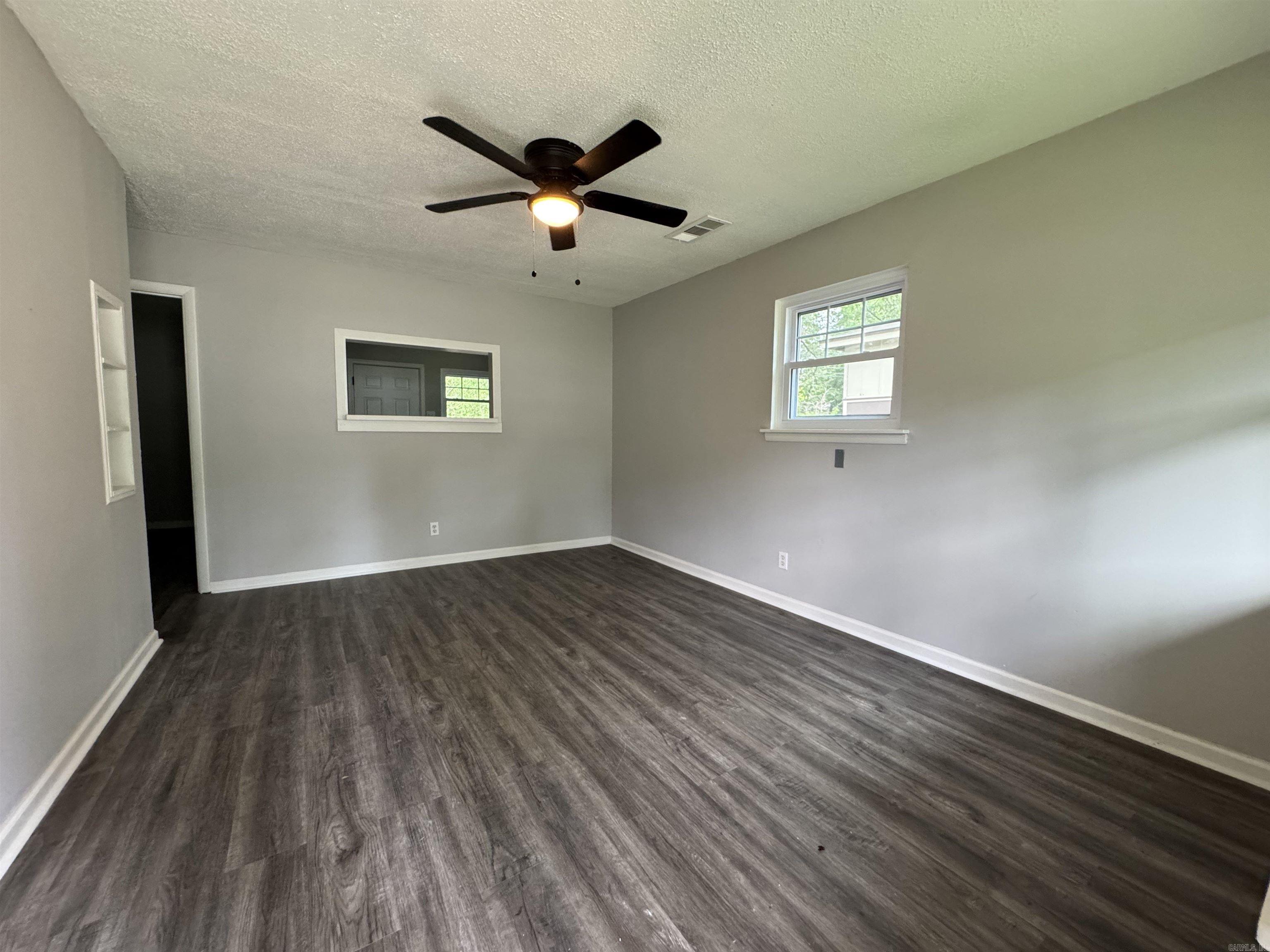 7518  Twin Oaks  Little Rock, AR