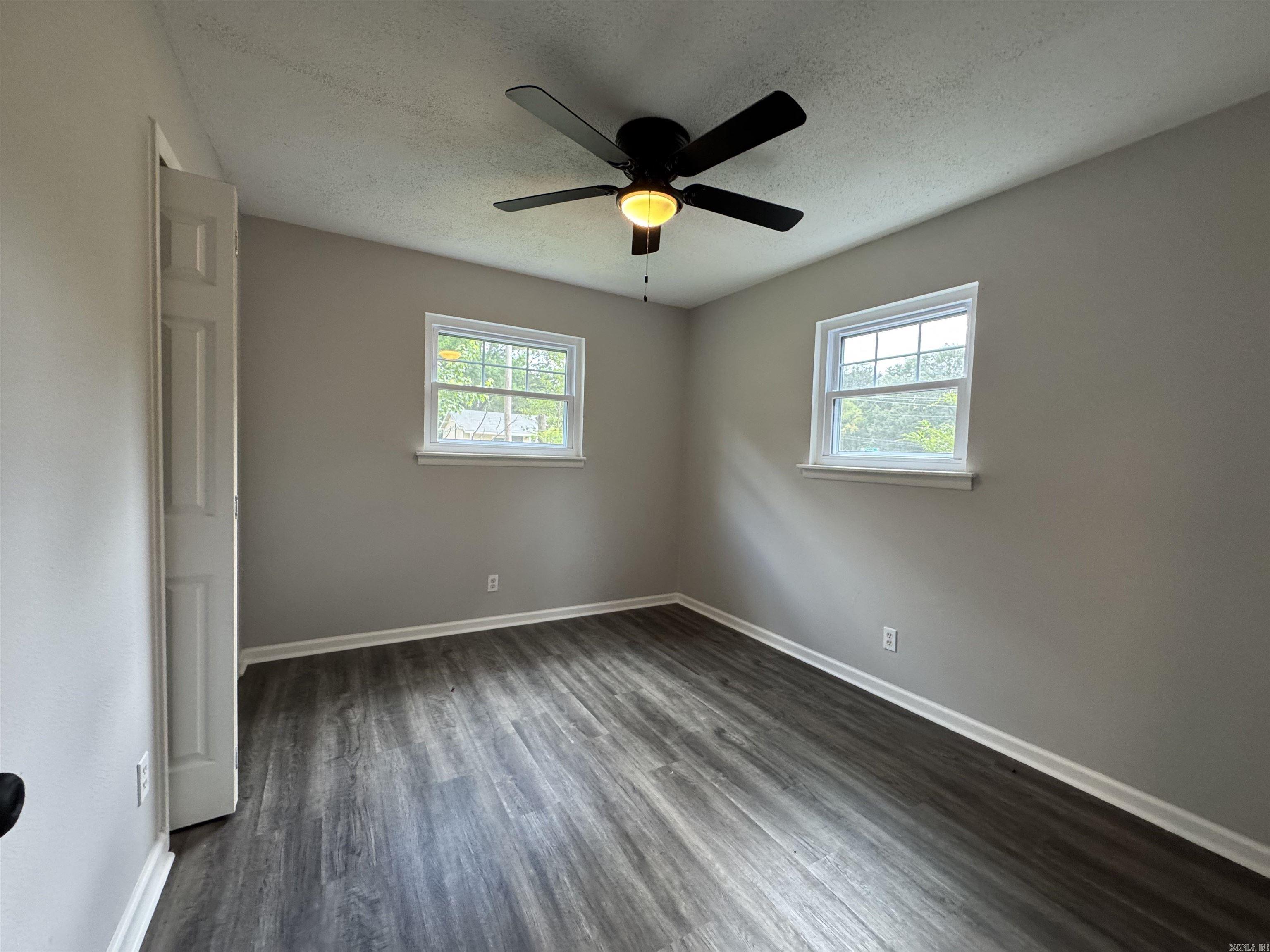 7518  Twin Oaks  Little Rock, AR