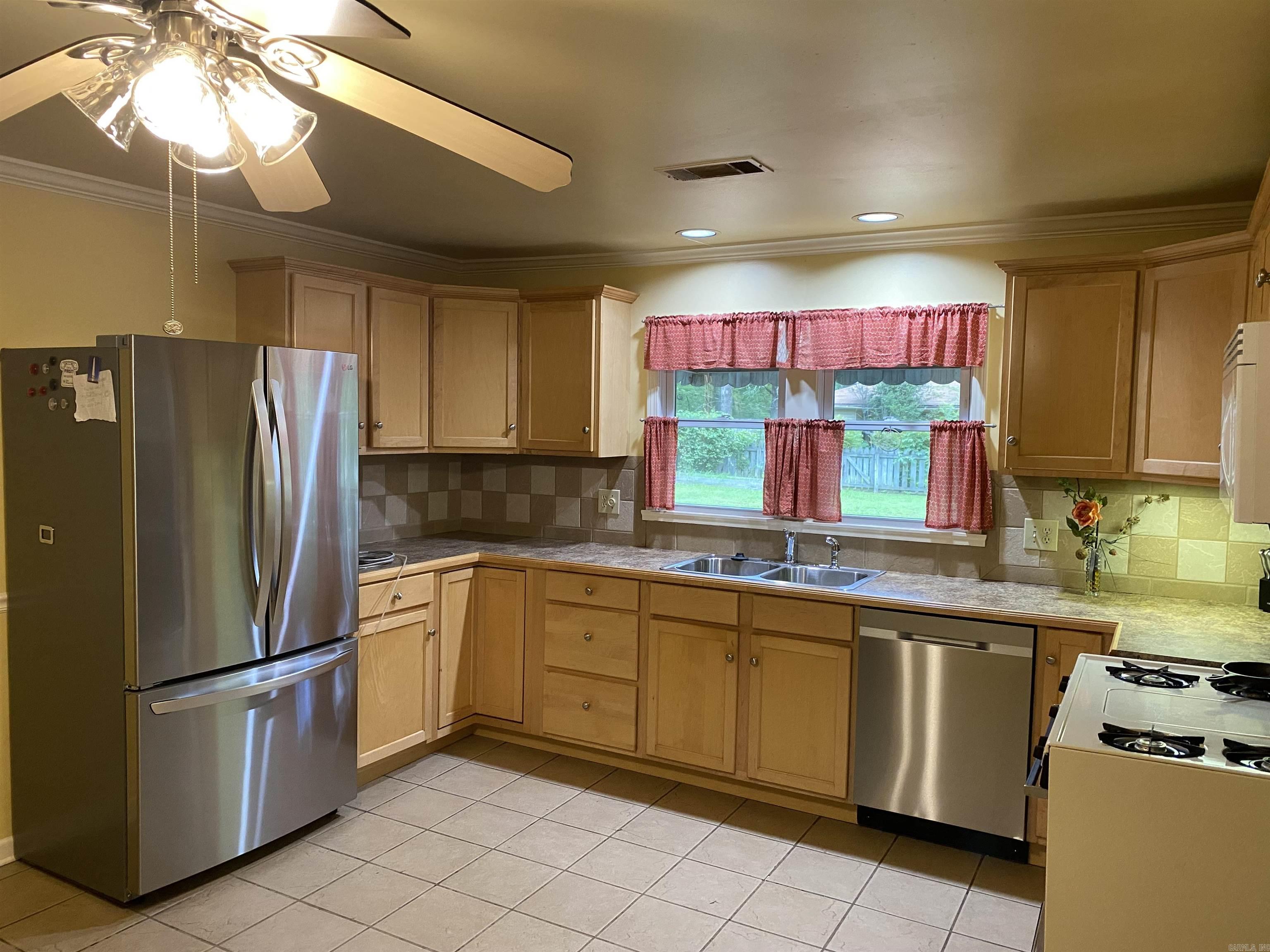 1601  Mississippi  Little Rock, AR