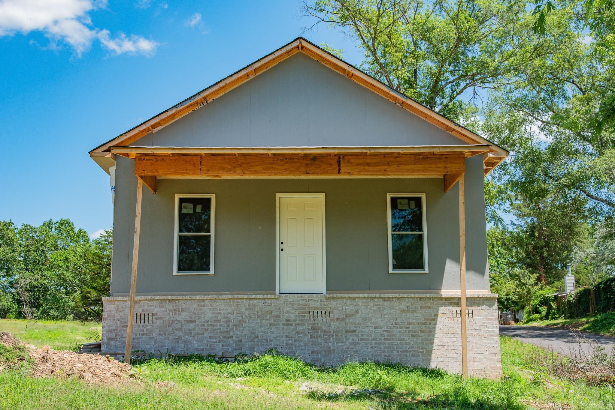 302  Janette  Hot Springs, AR
