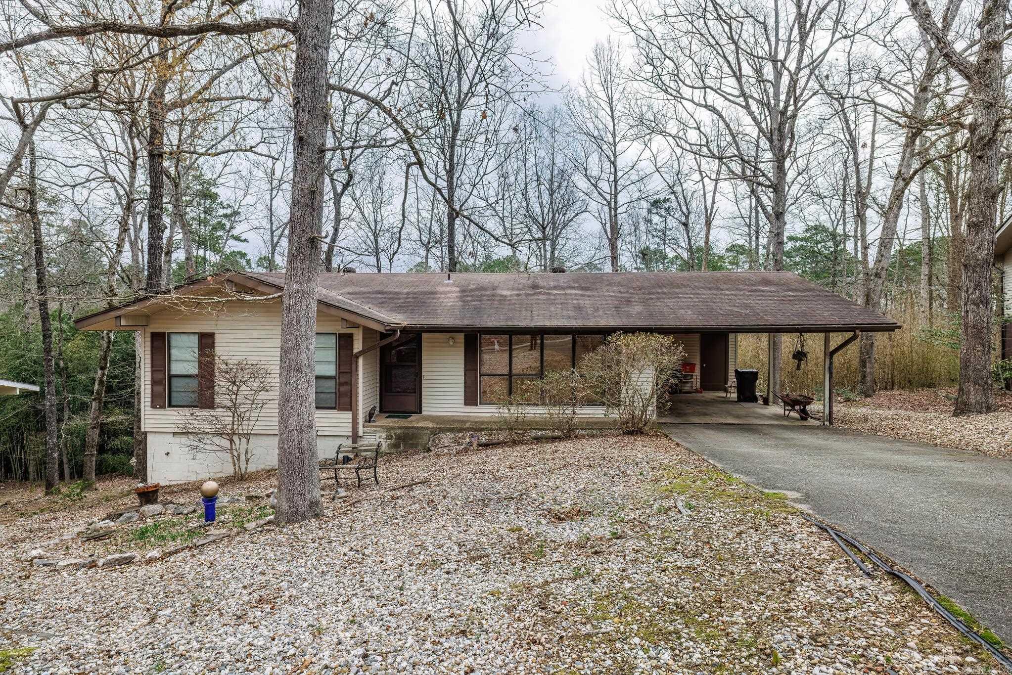 104  Arias Way  Hot Springs Village, AR