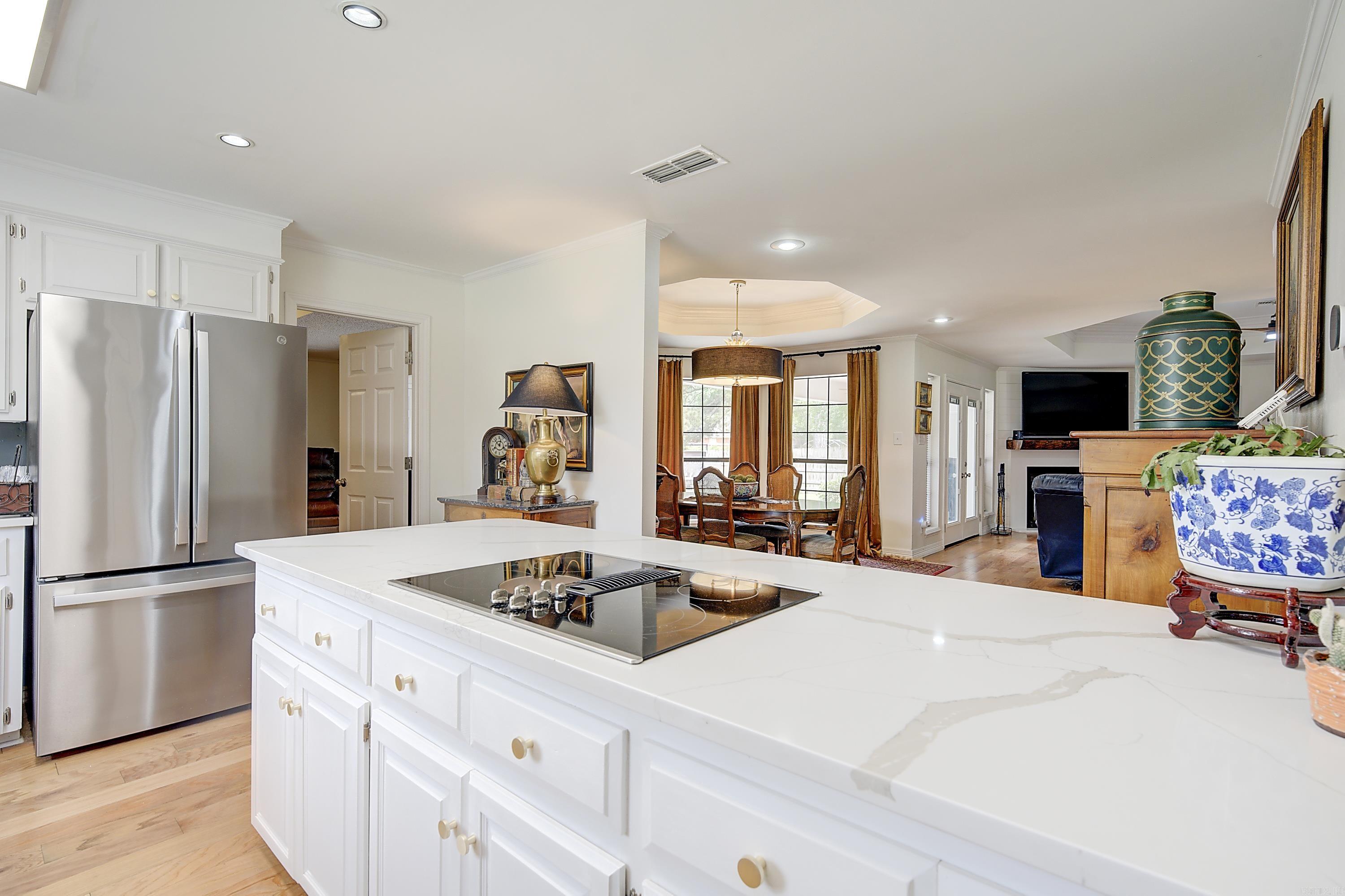 3801 E Castleridge  Texarkana, AR