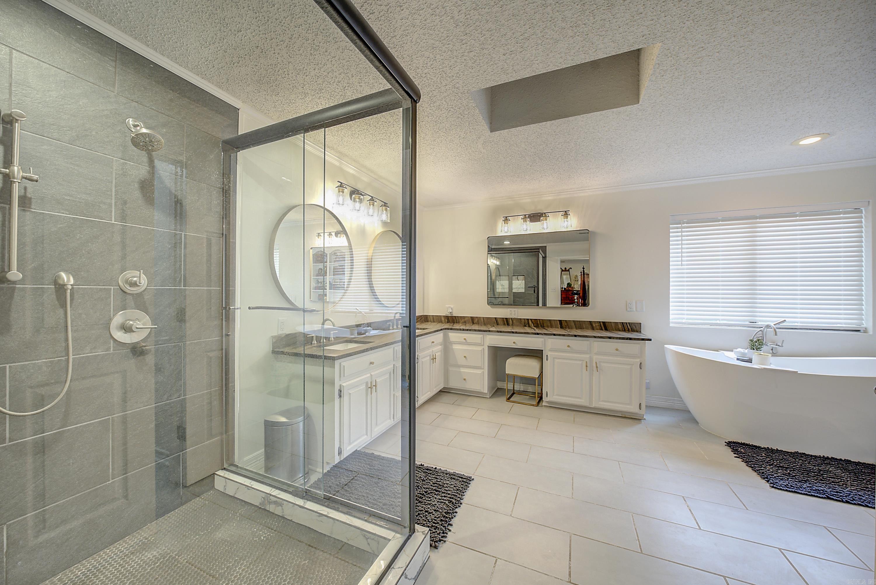 3801 E Castleridge  Texarkana, AR