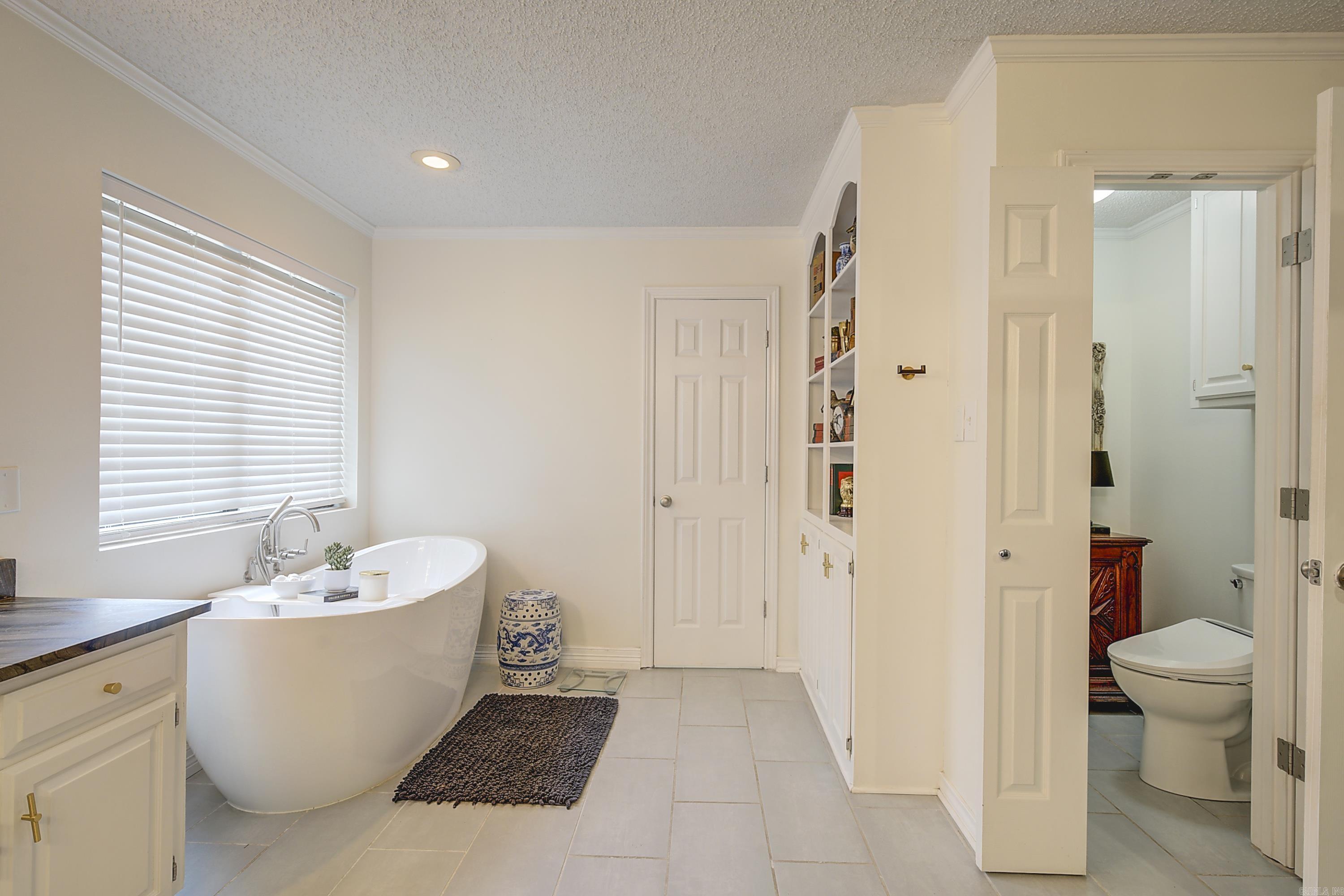 3801 E Castleridge  Texarkana, AR