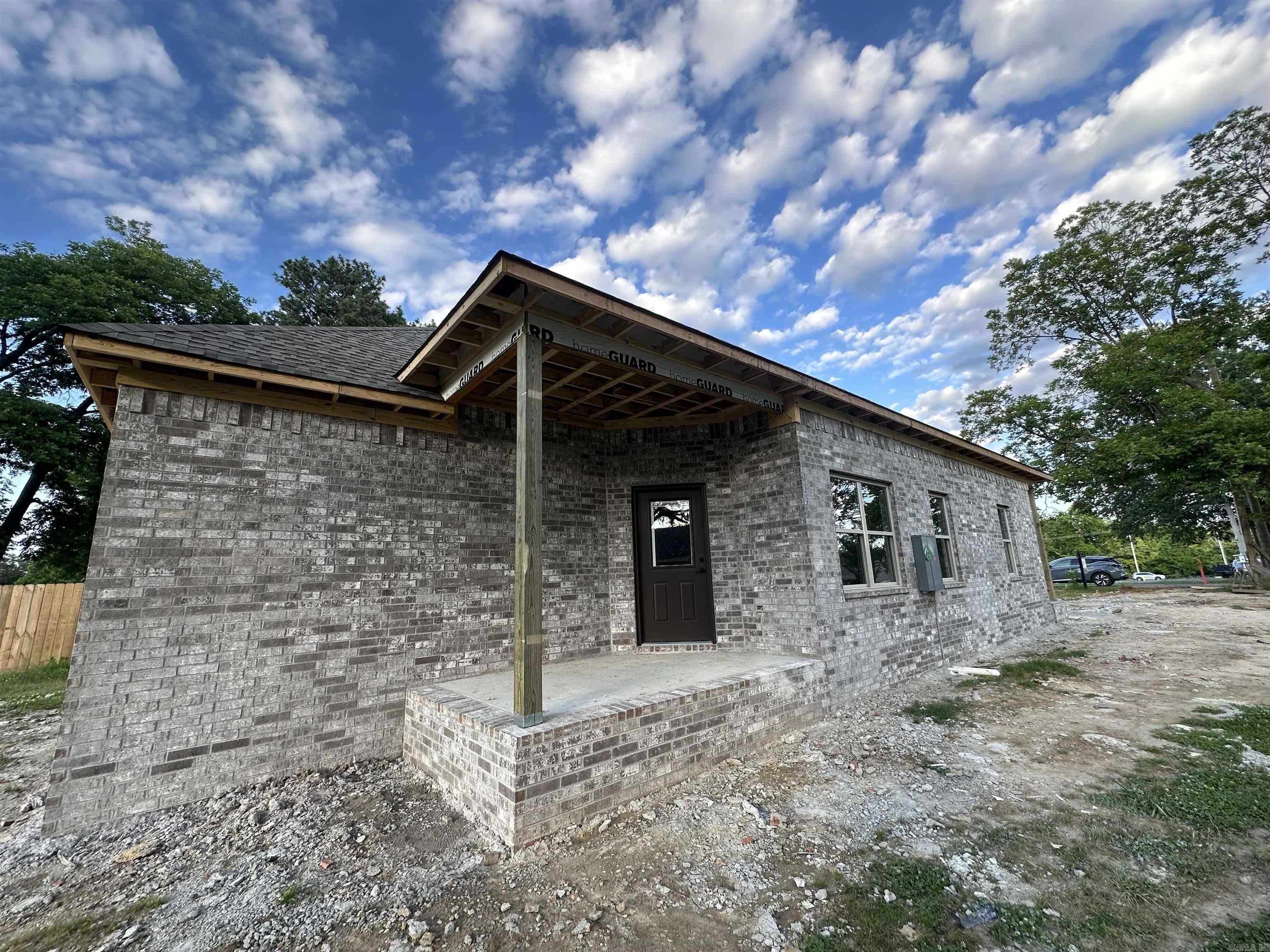 412  N 3rd  Cabot, AR