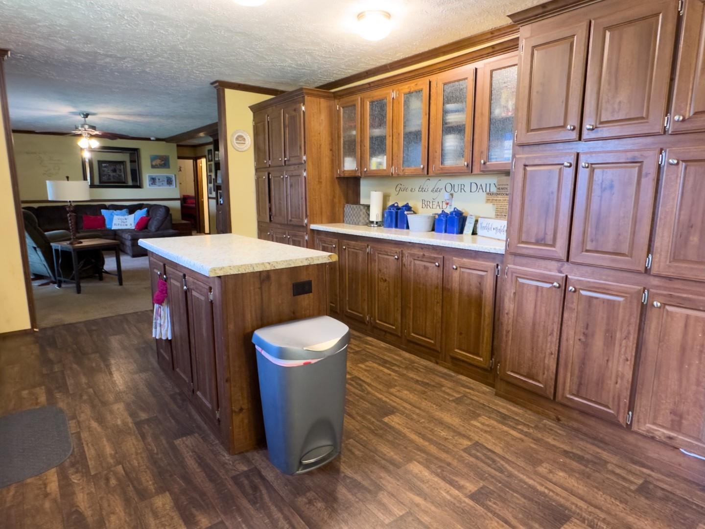 4764  Byron  Salem, AR